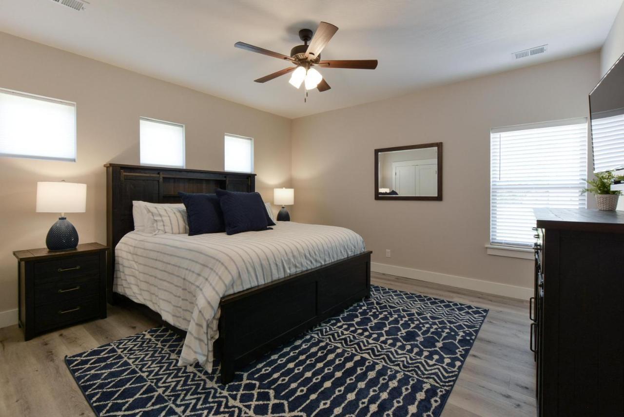 280 Lakefront Drive Property Photo 15