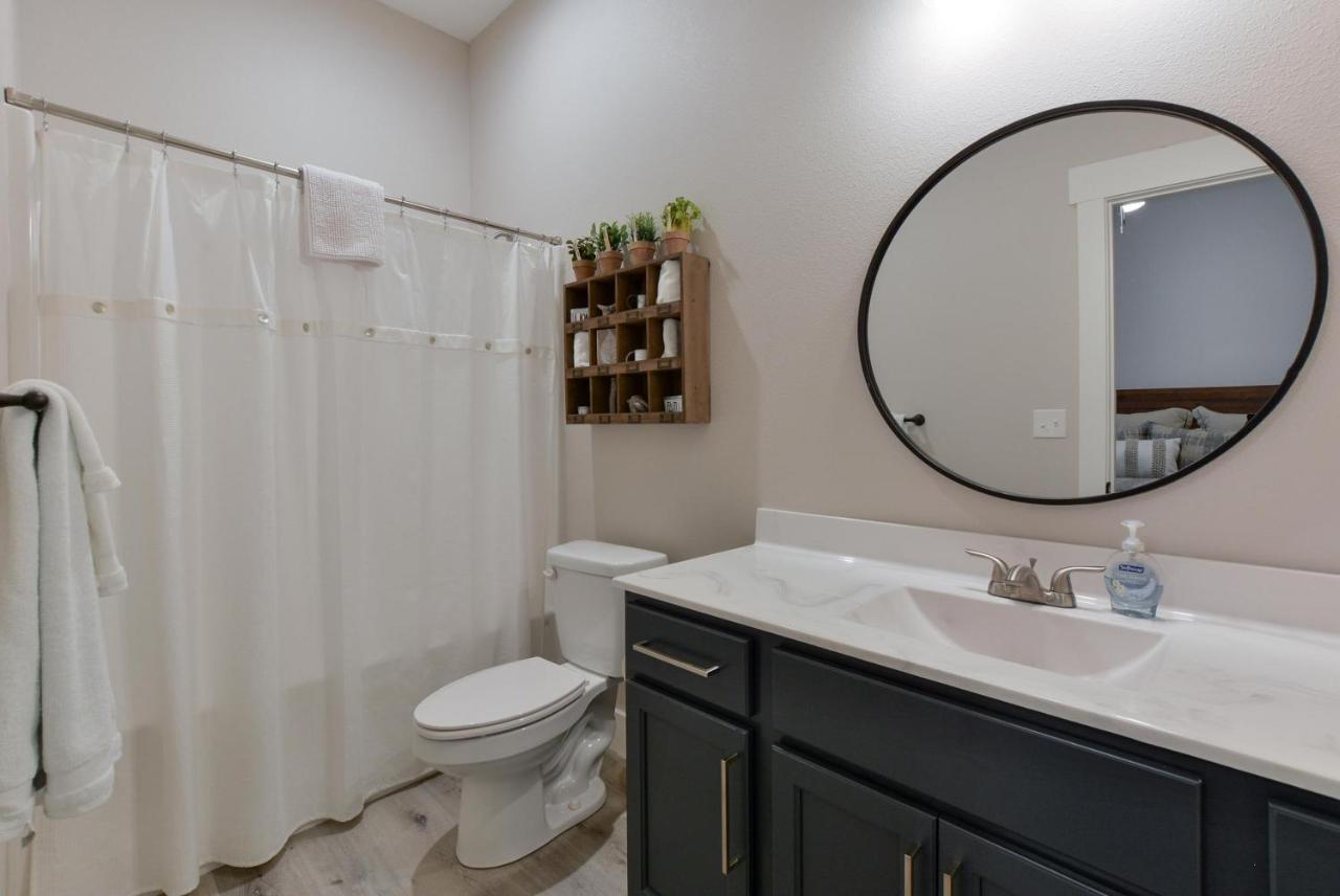 280 Lakefront Drive Property Photo 28