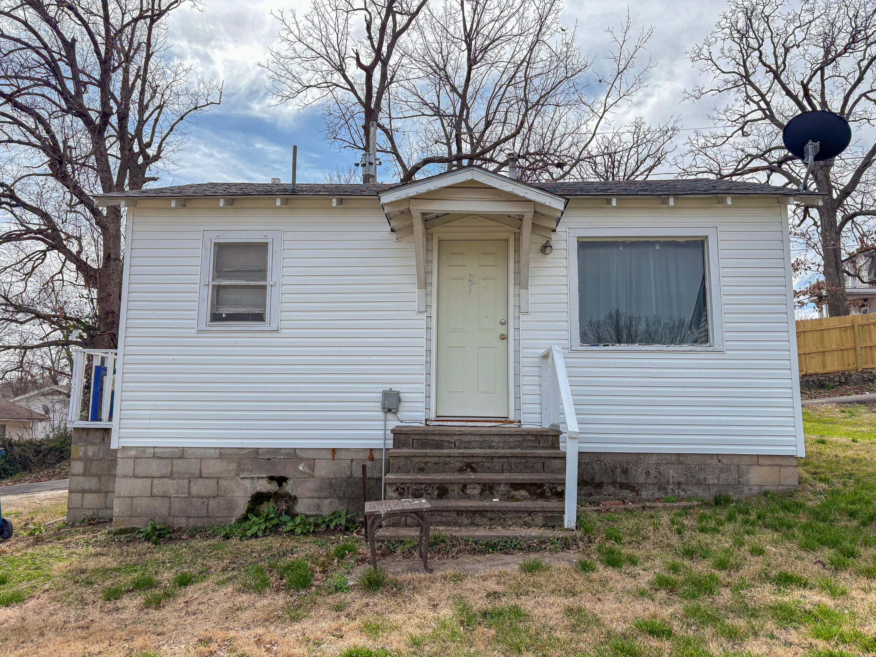 317 West Brook Street Property Photo 1