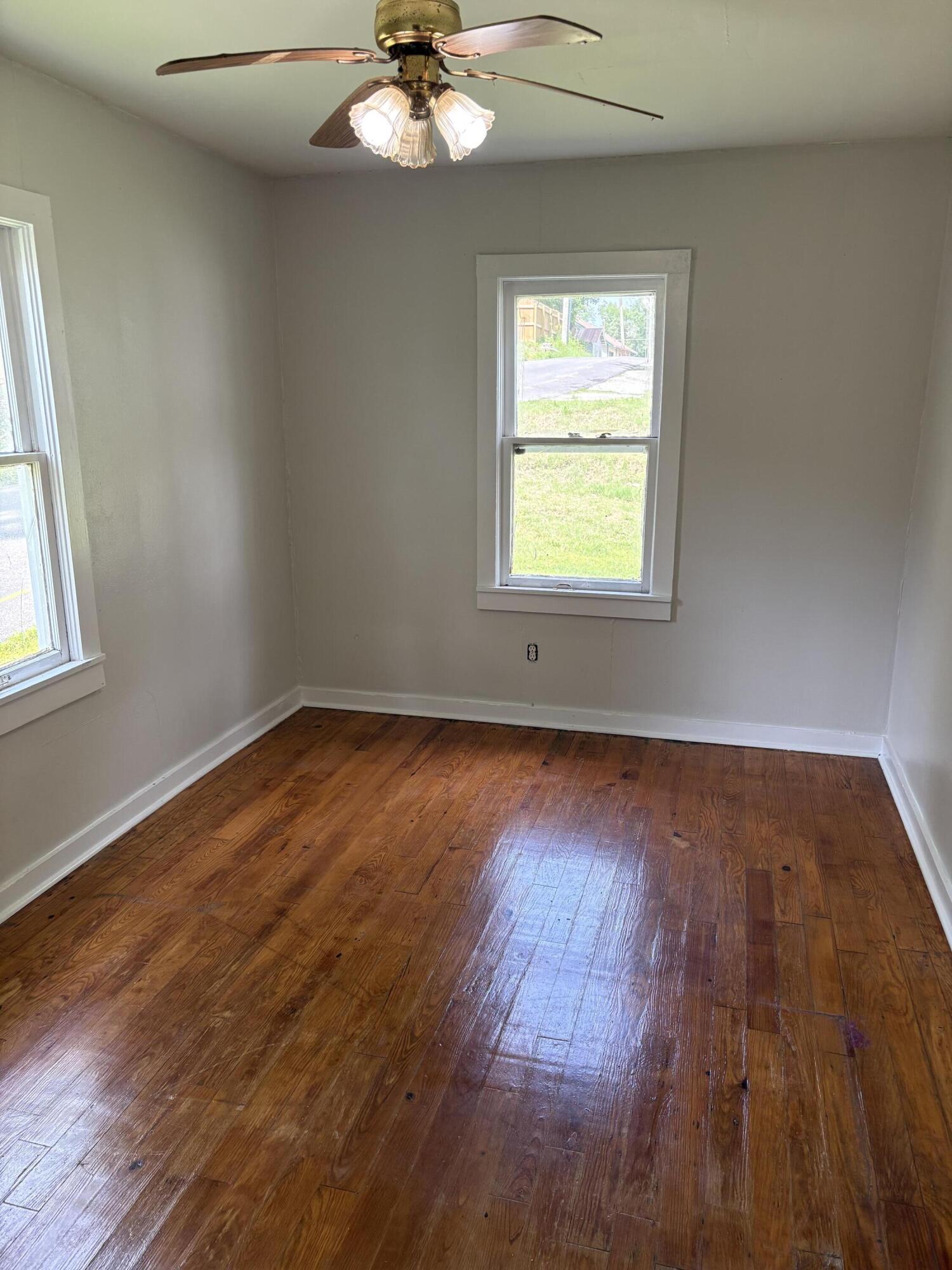 317 West Brook Street Property Photo 15