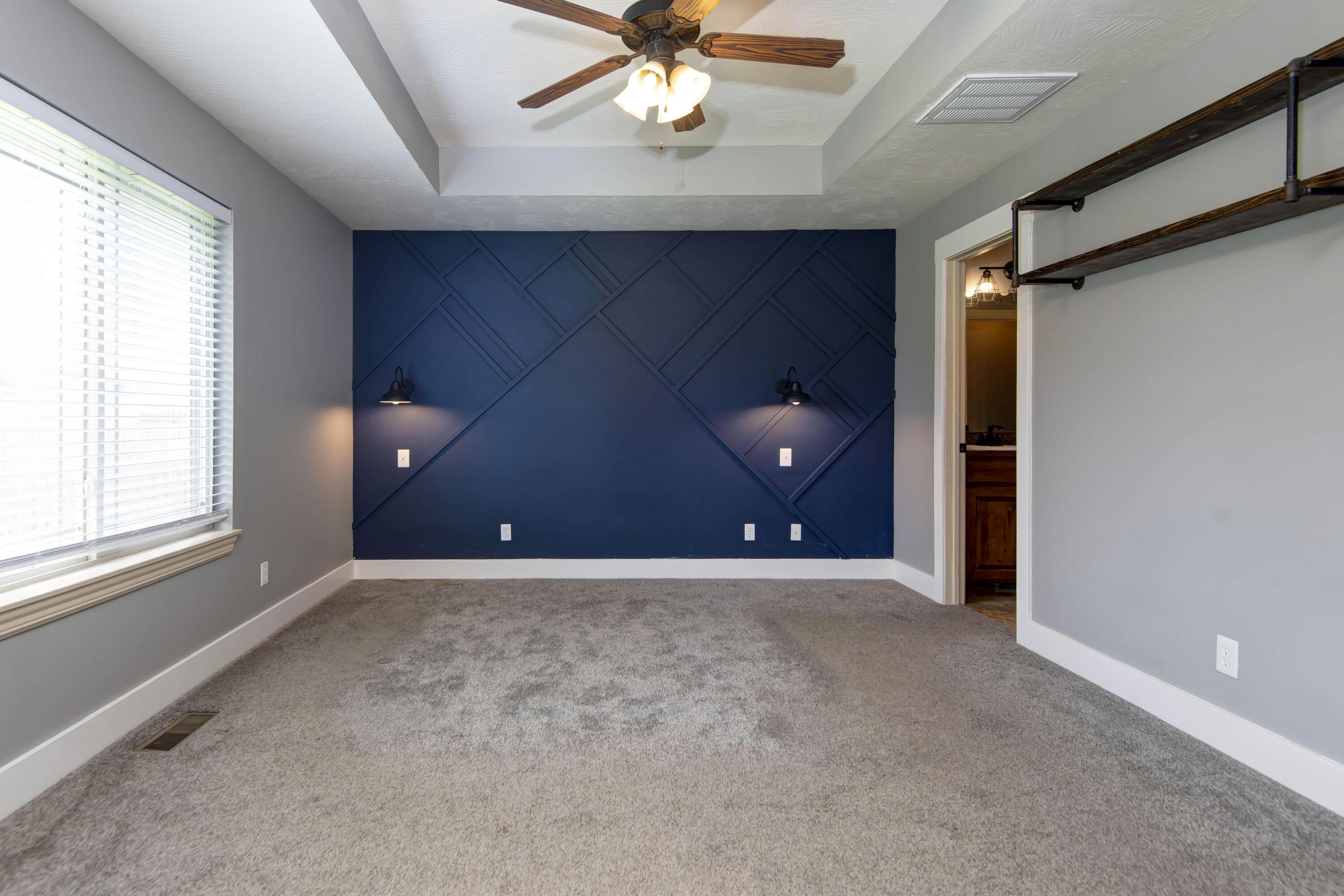 4528 Somerset Drive Property Photo 14