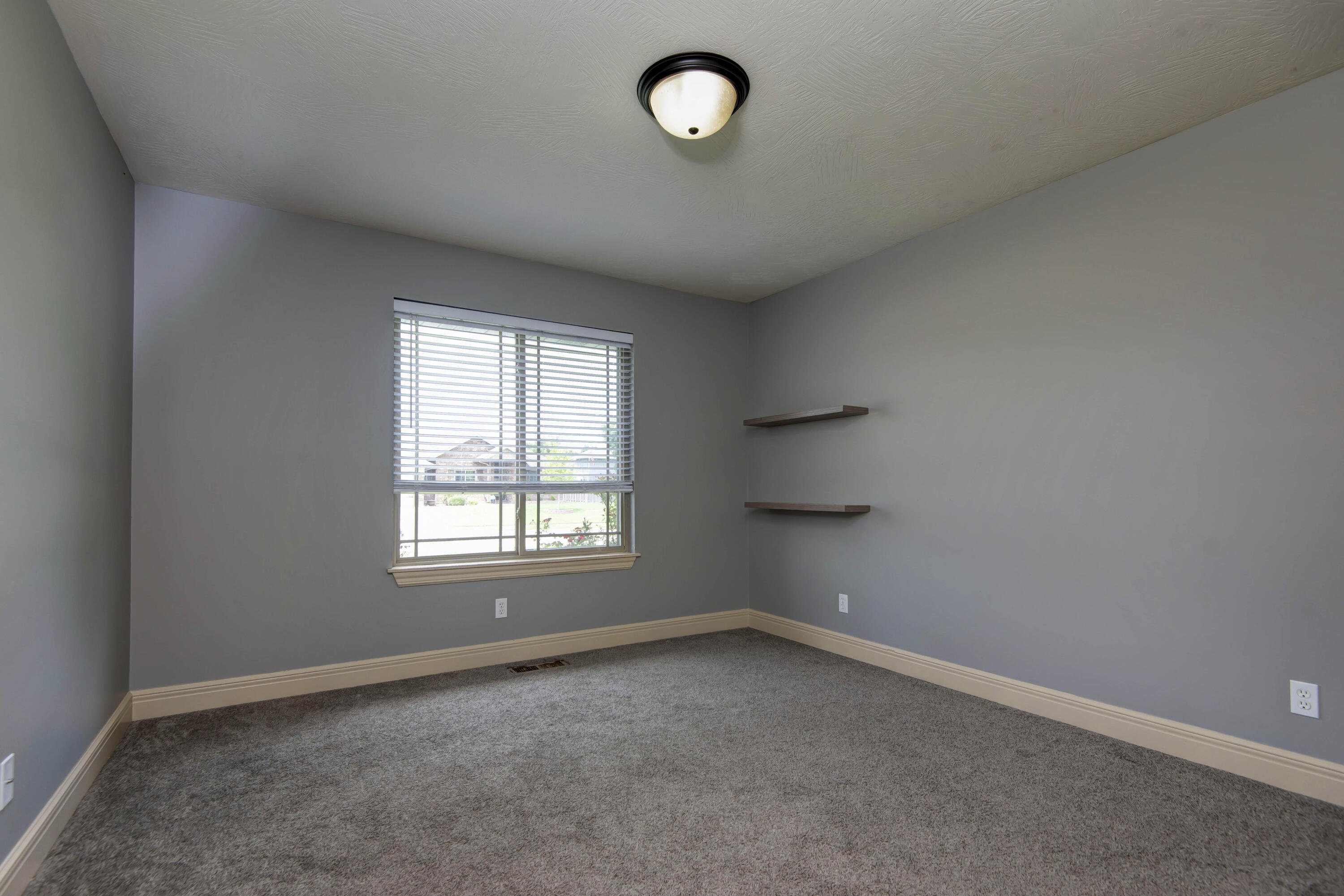 4528 Somerset Drive Property Photo 21