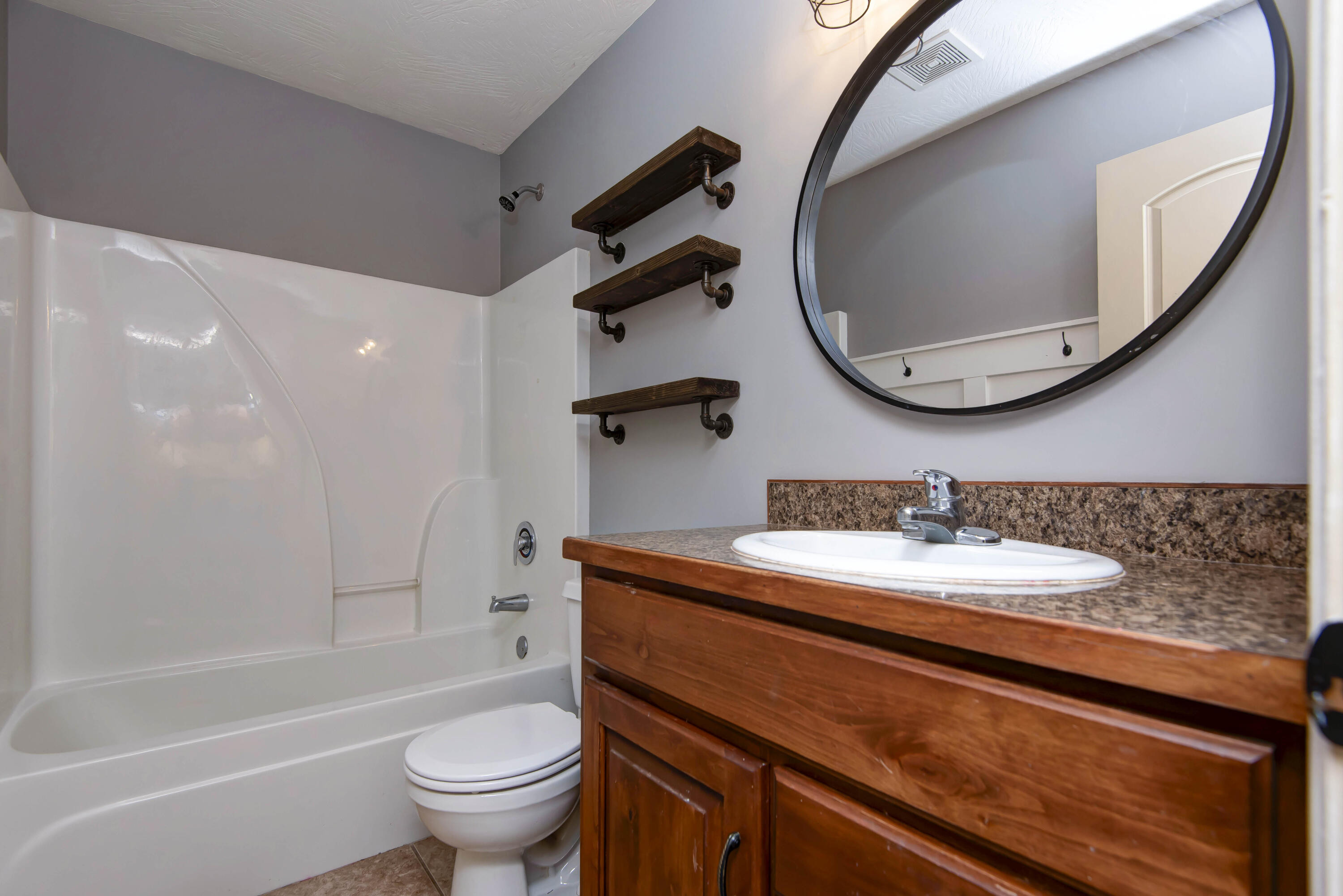 4528 Somerset Drive Property Photo 22