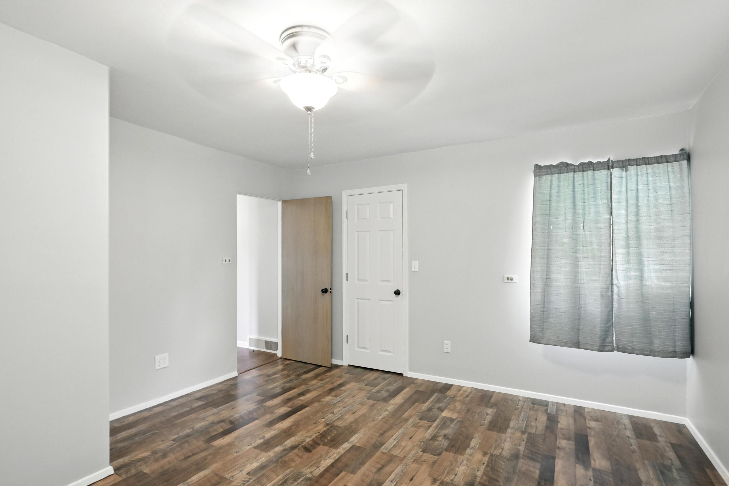 711 West South Street Property Photo 22