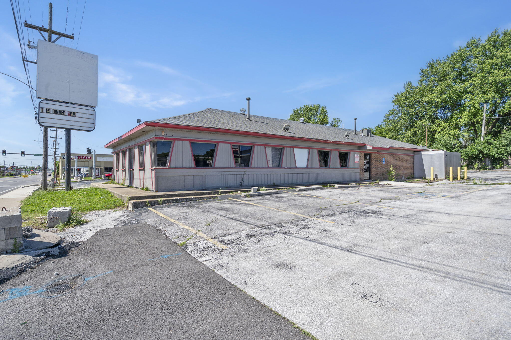 1815 North Glenstone Avenue Property Photo 1