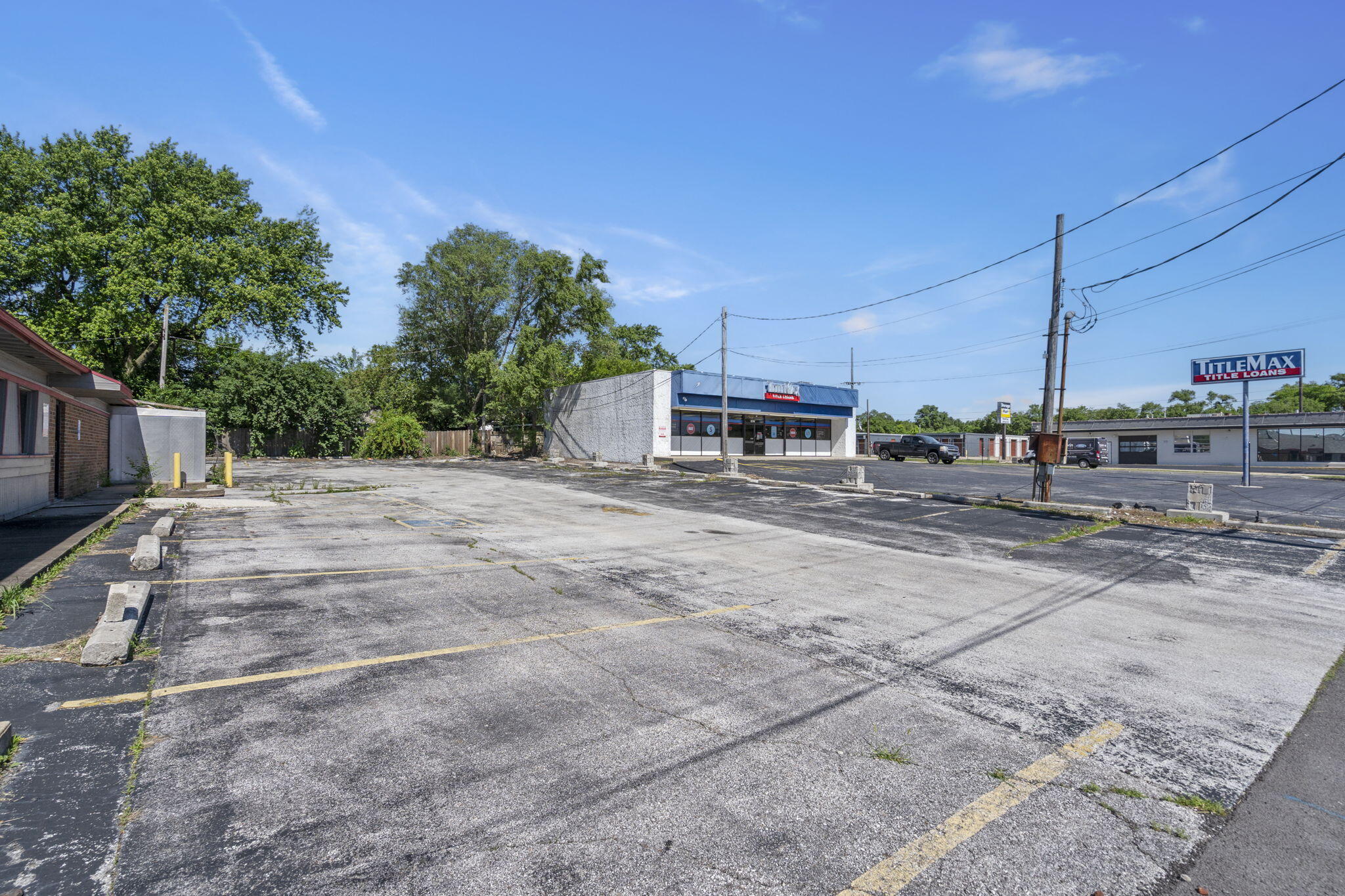 1815 North Glenstone Avenue Property Photo 9
