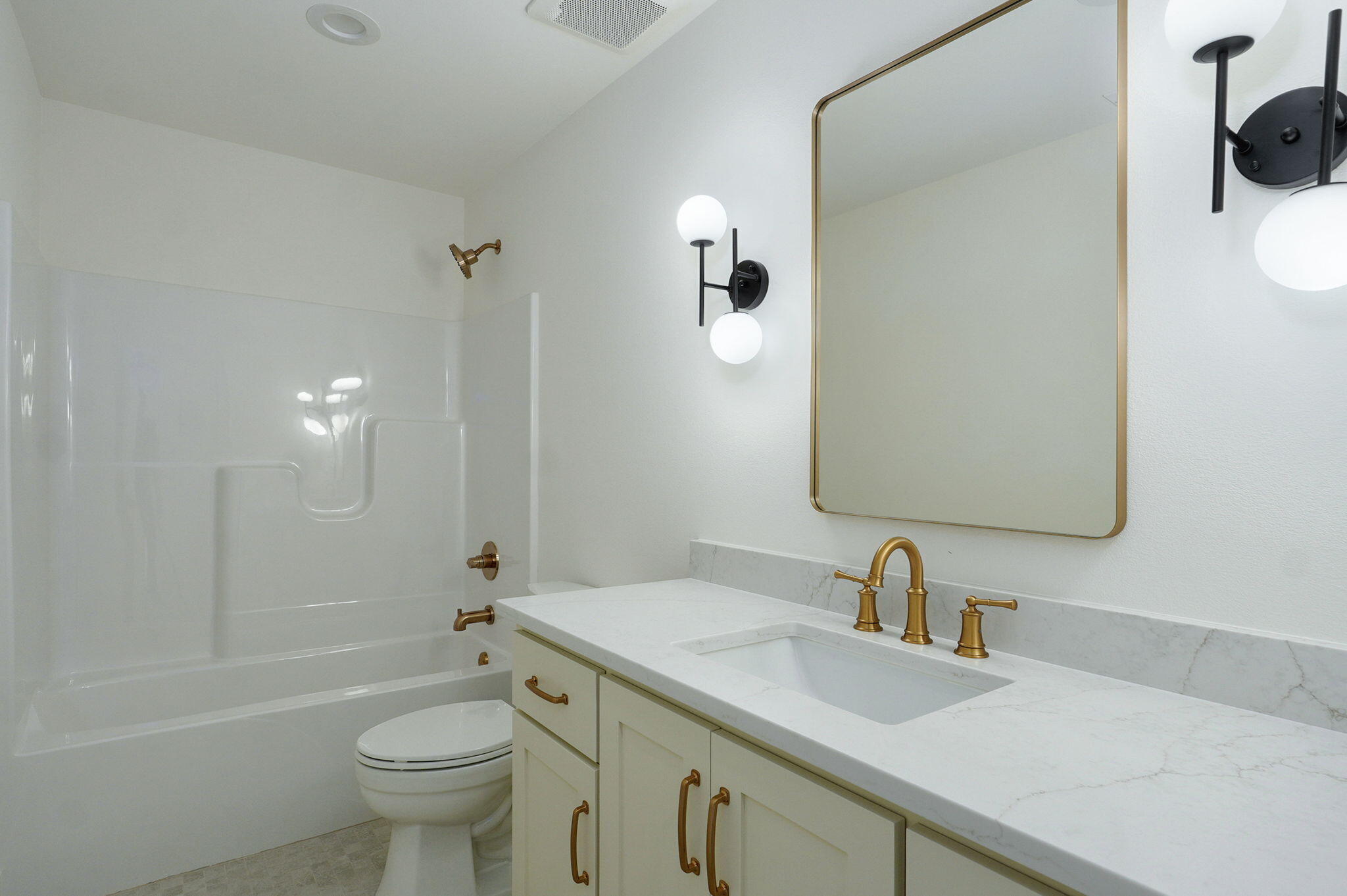 2148 North Silver Charm Avenue Property Photo 37