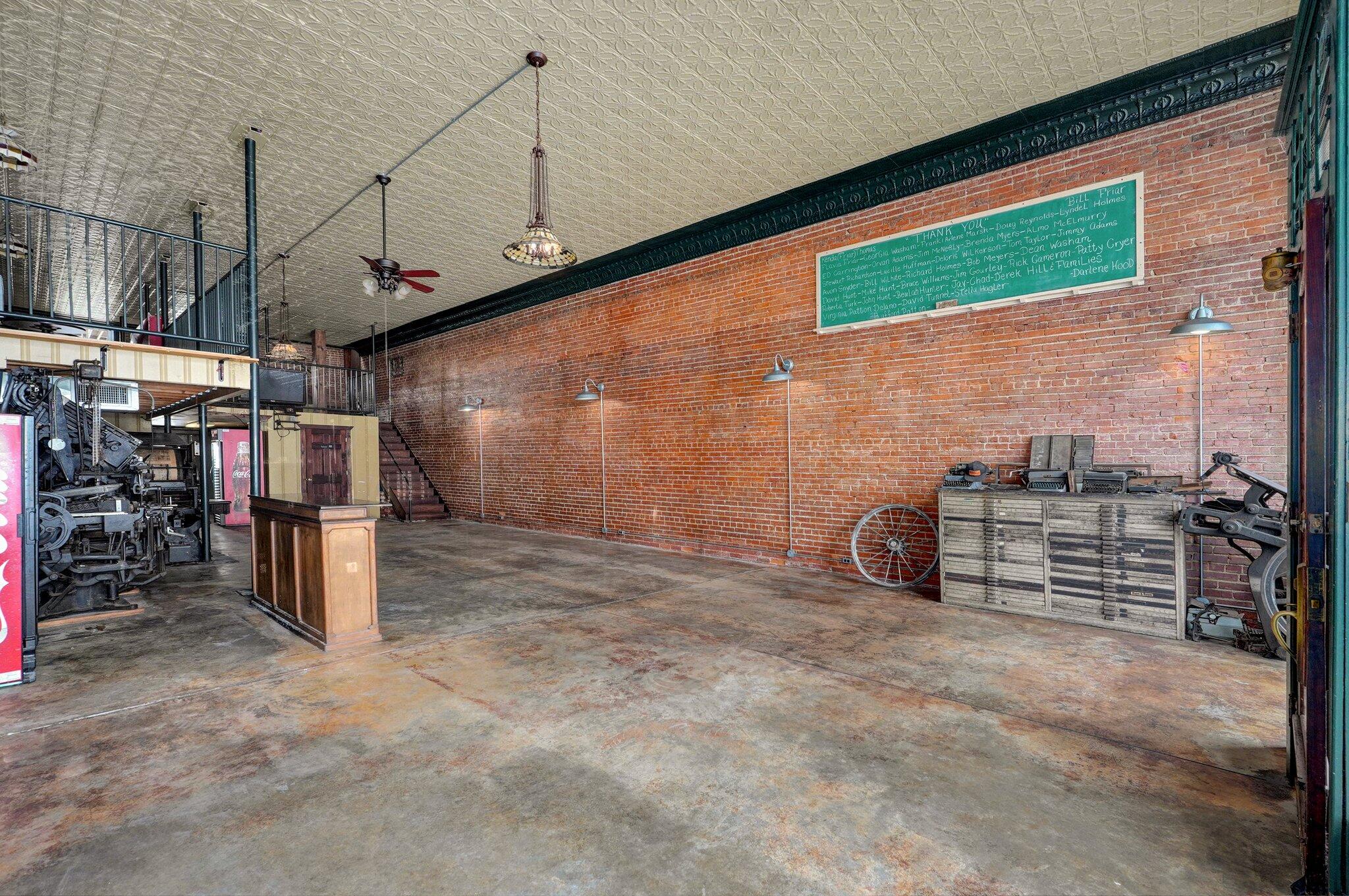 203 East Main Street Property Photo 10