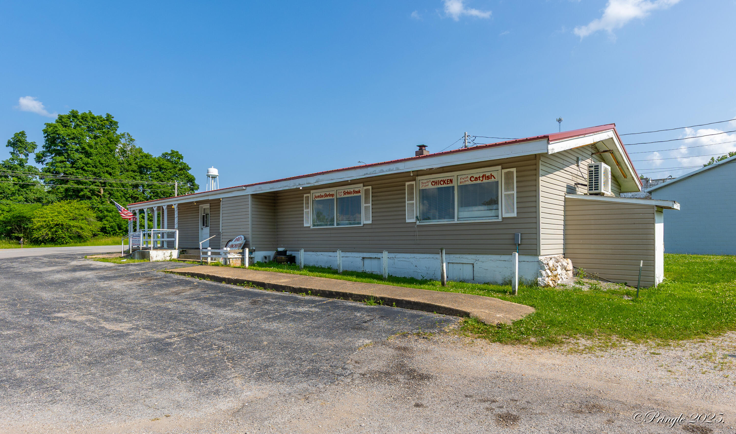 109 East State Route B Property Photo 6