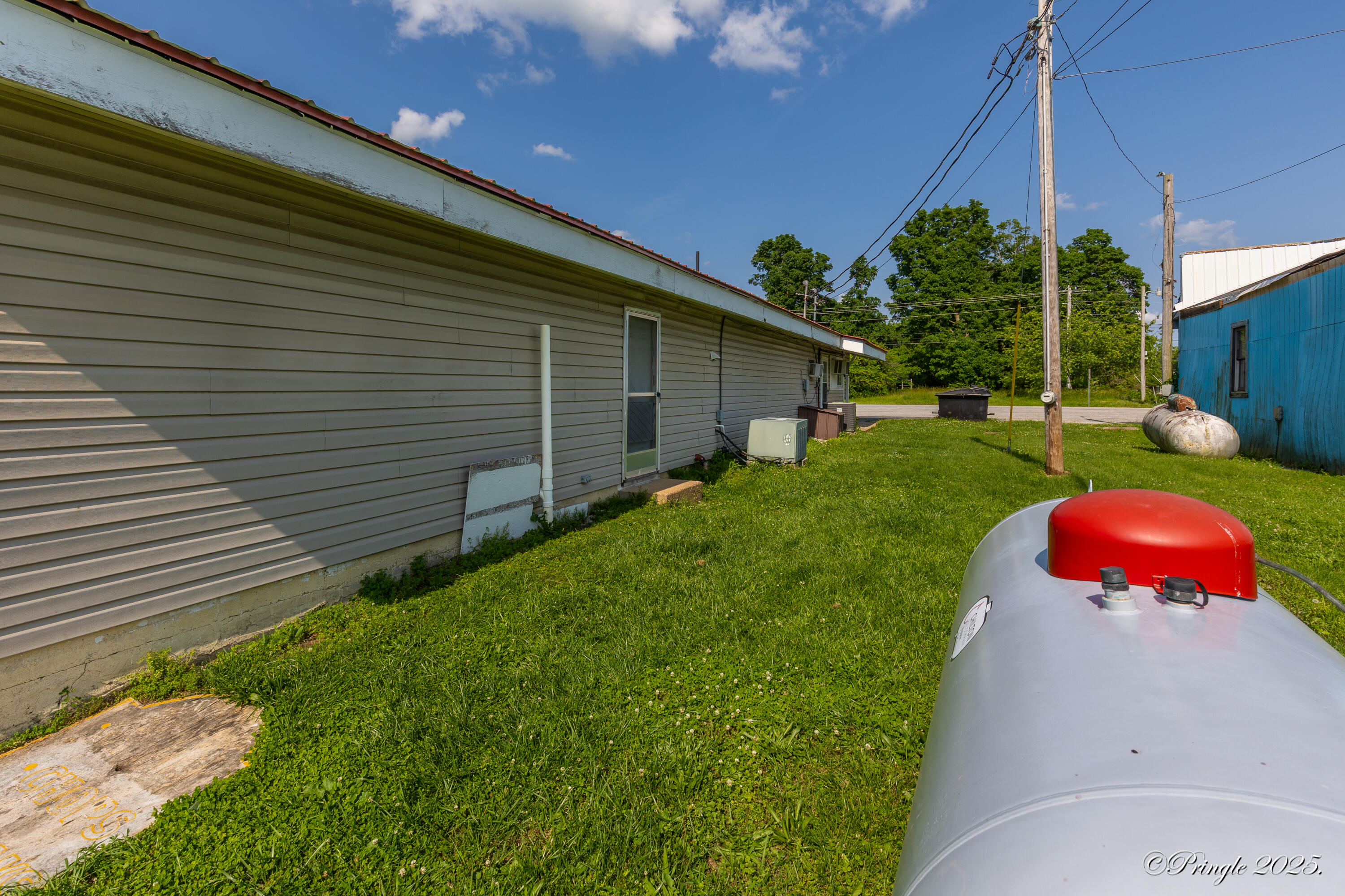 109 East State Route B Property Photo 32
