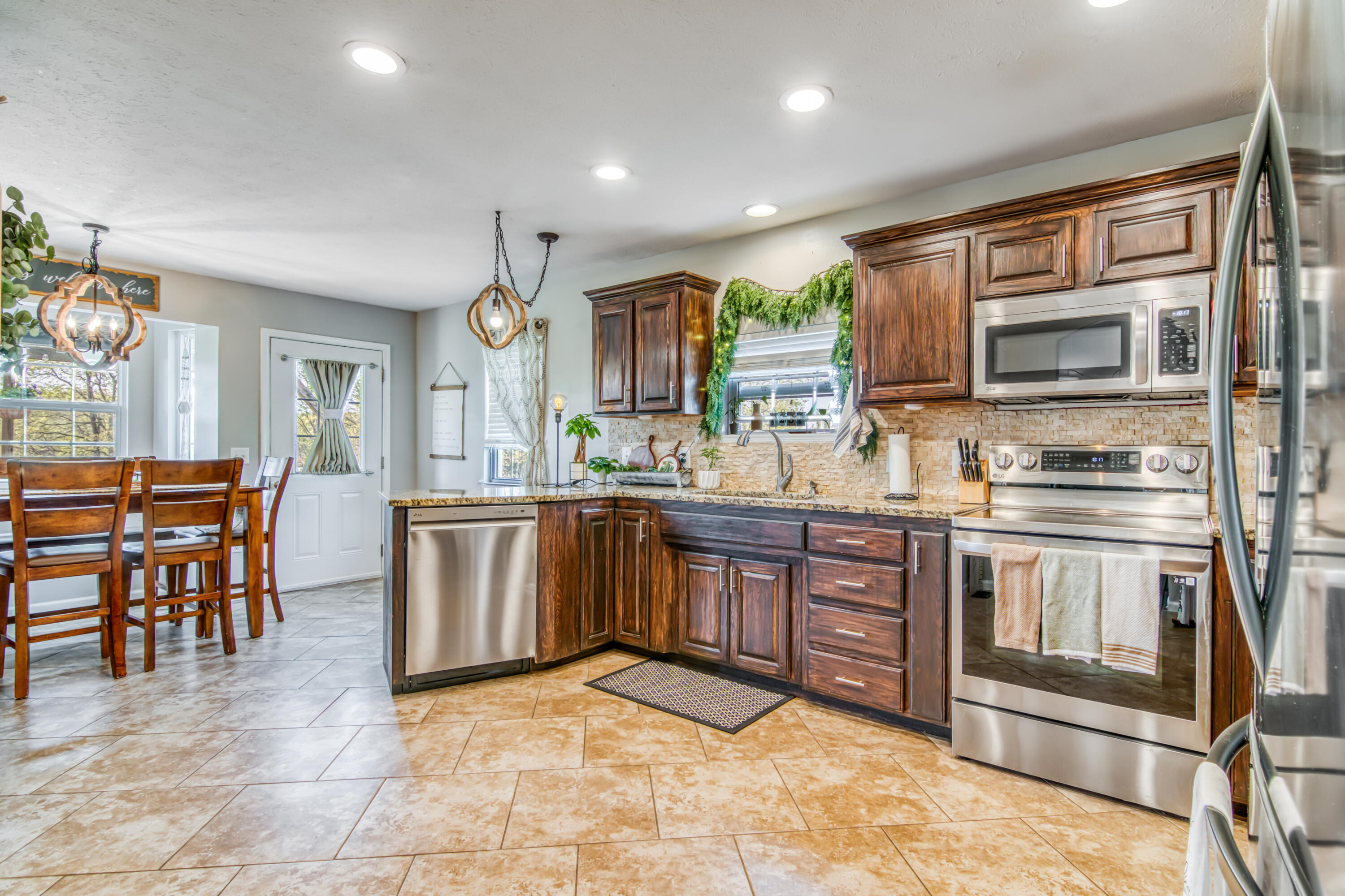 247 Montana Road Property Photo 4