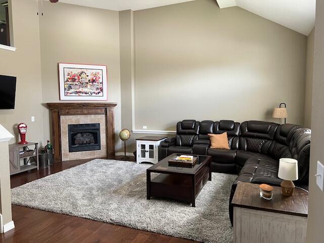2103 South Gristmill Court Property Photo 6