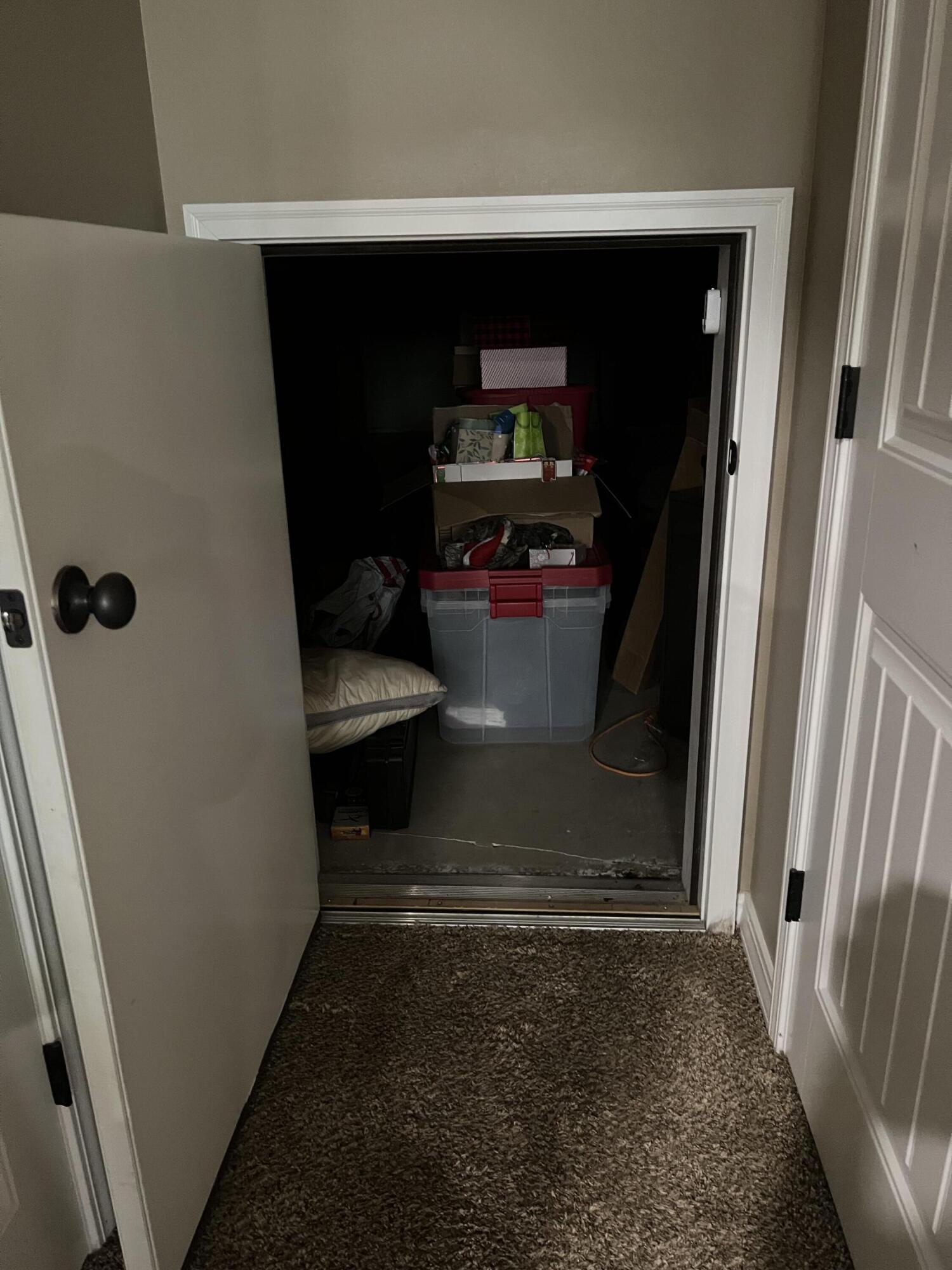 2103 South Gristmill Court Property Photo 19