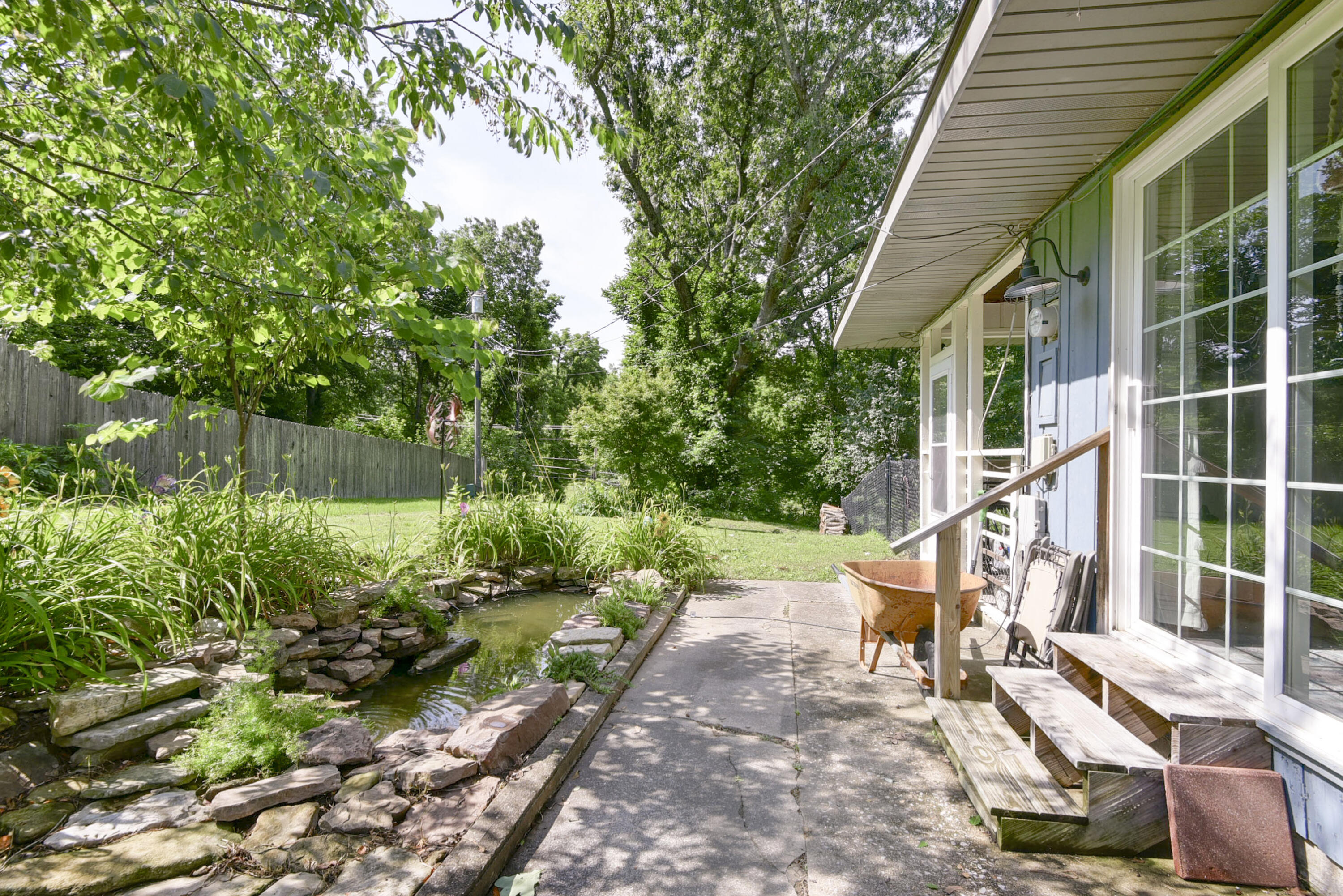 802 Hickory Street