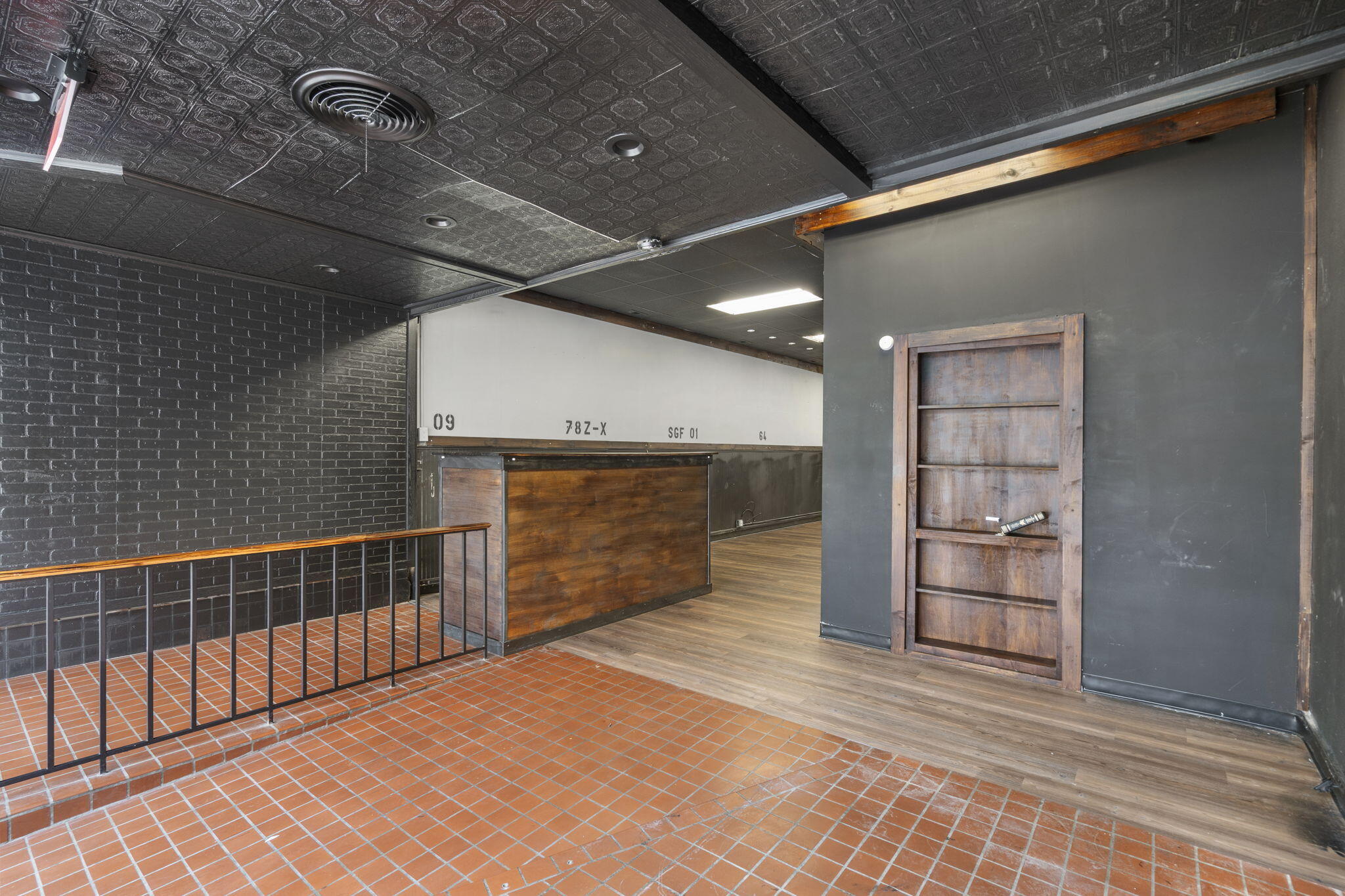 302 Park Central East Property Photo 5