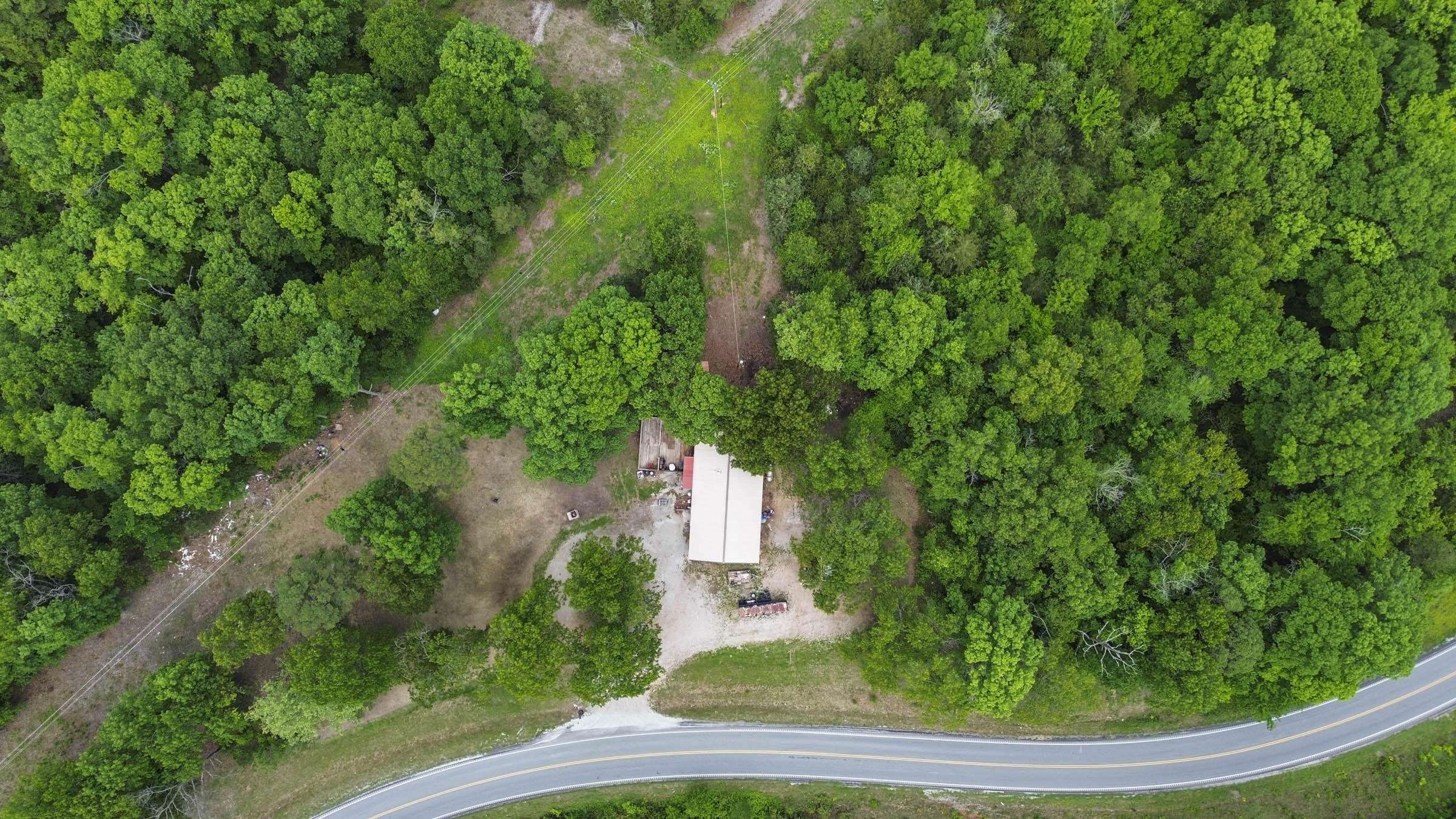911 Highway 86 Property Photo 4