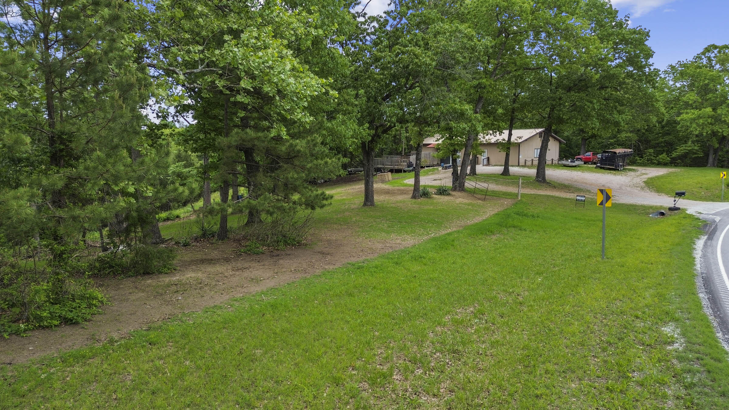 911 Highway 86 Property Photo 12