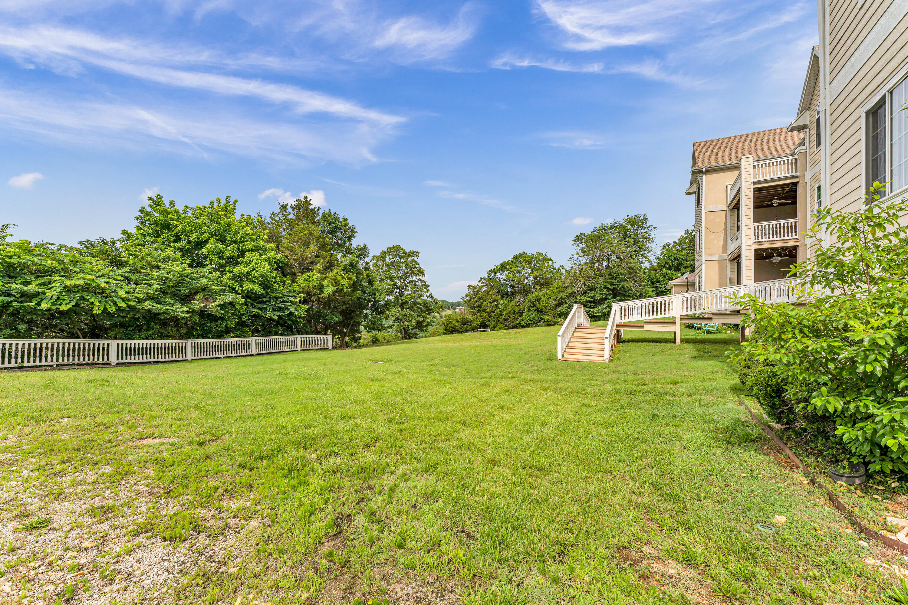 280 West Woodland Dr. Property Photo 34