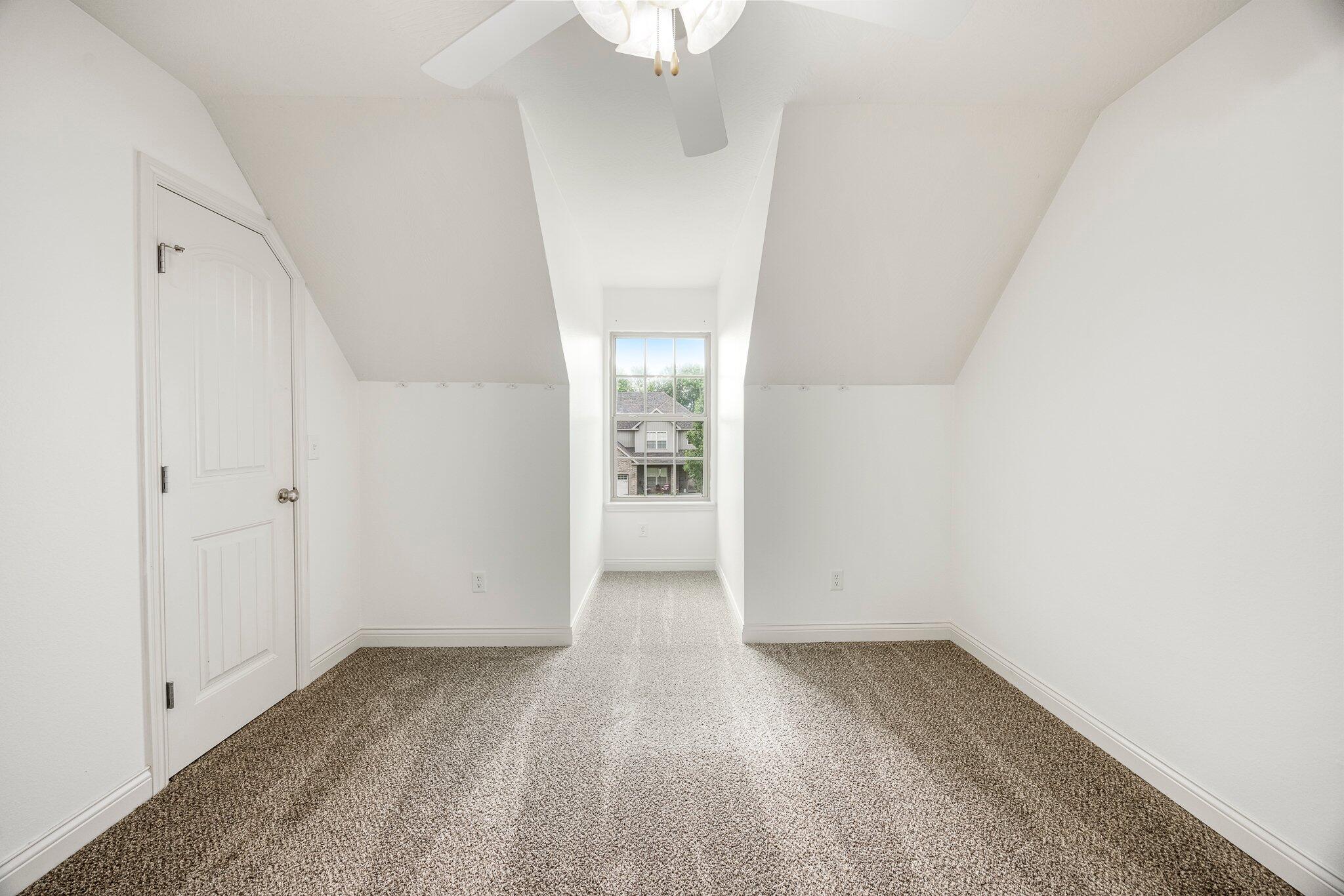 1385 North Vintage Avenue Property Photo 23