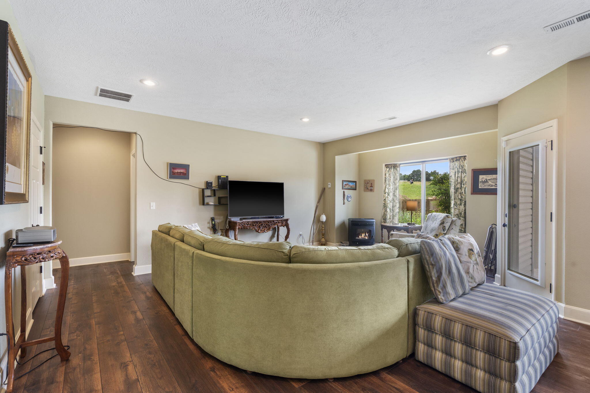 715 Oak Terrace Drive Property Photo 19