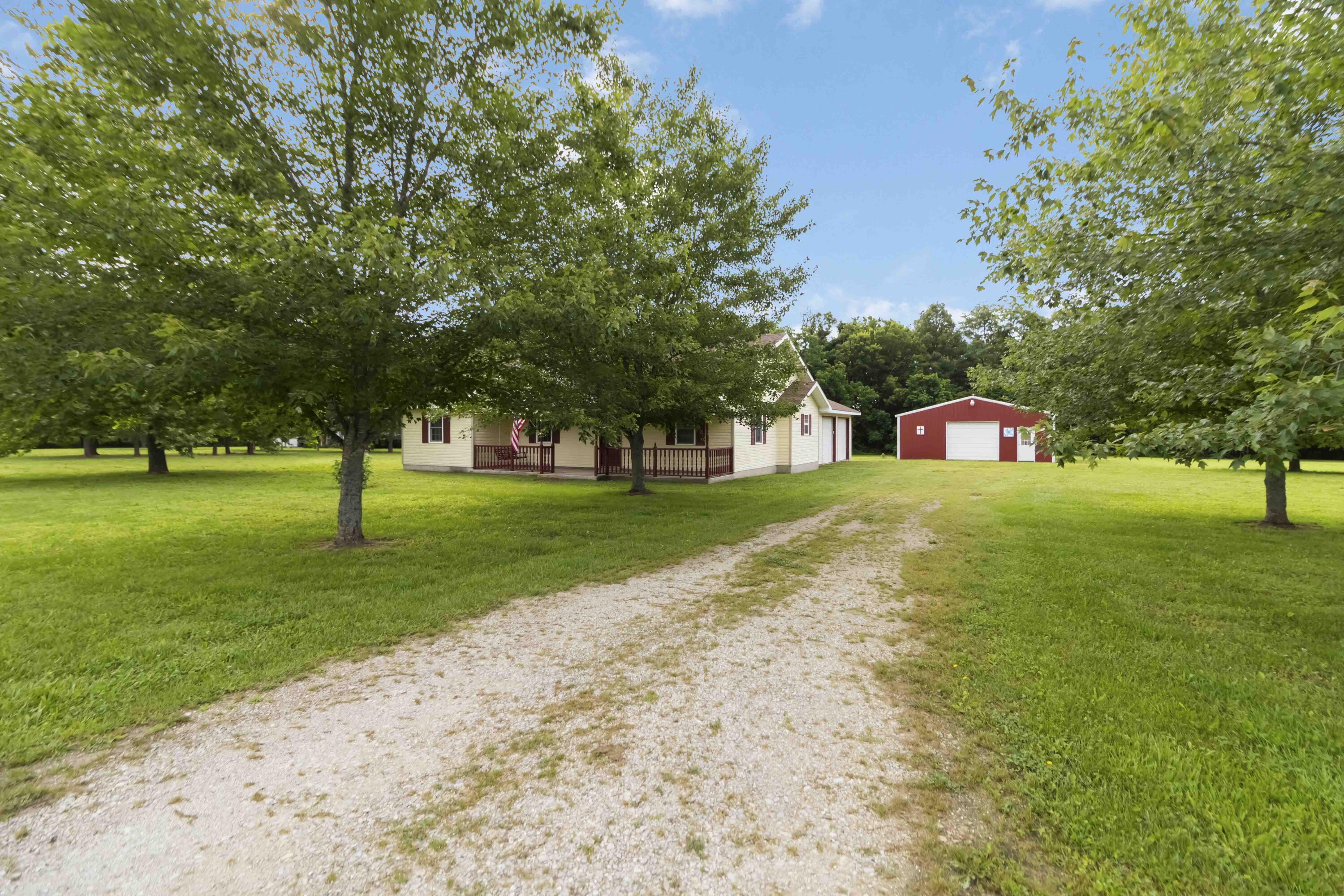 6193 Hunters Glen Road Property Photo 2
