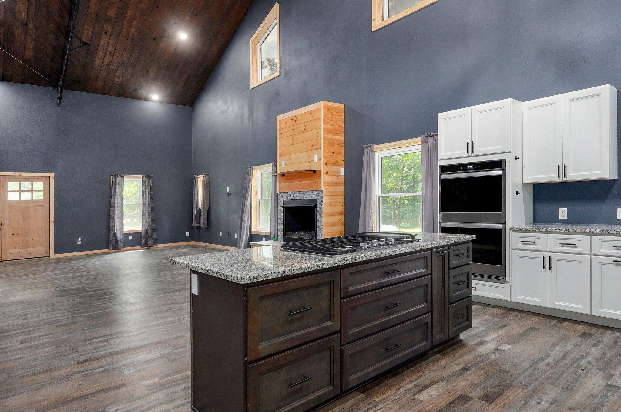 10357 North Farm Road 247 Property Photo 15