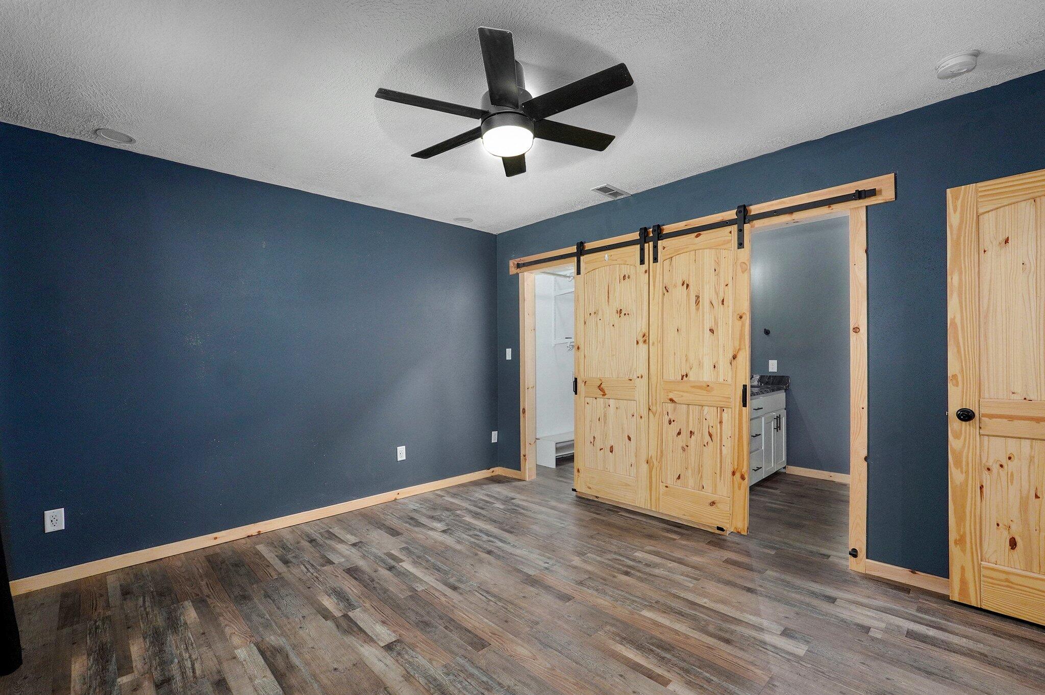 10357 North Farm Road 247 Property Photo 19