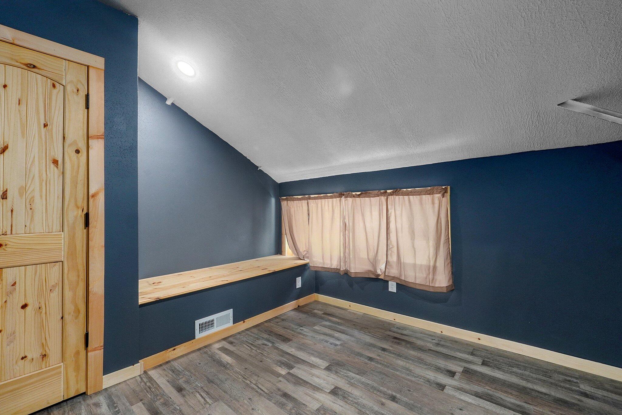 10357 North Farm Road 247 Property Photo 33