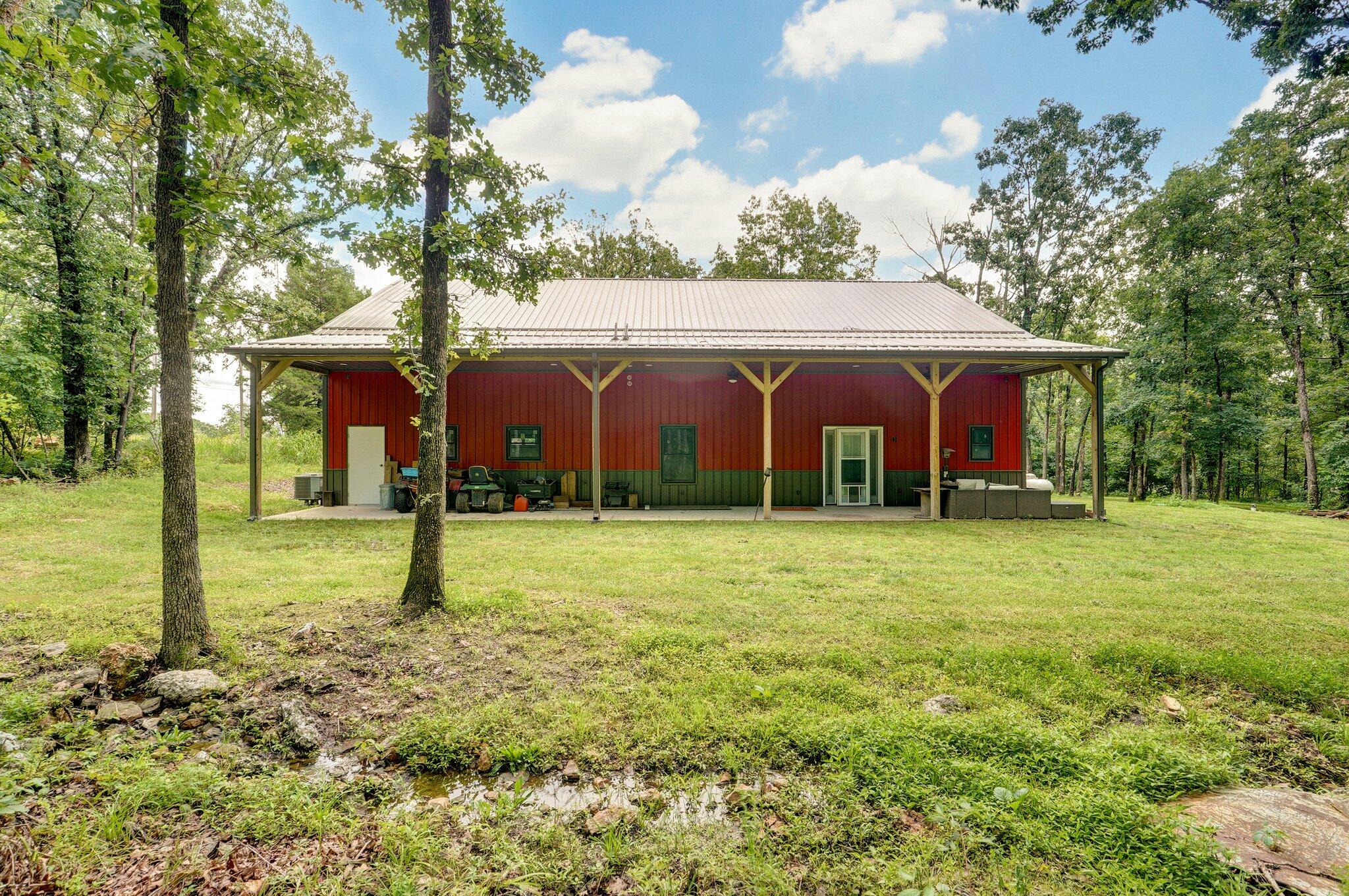 10357 North Farm Road 247 Property Photo 37