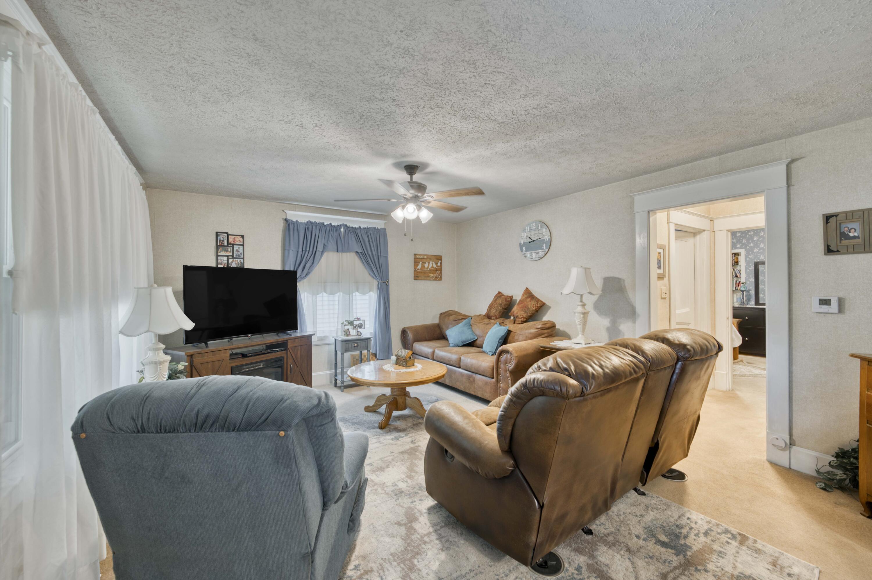 2523 North National Avenue Property Photo 7