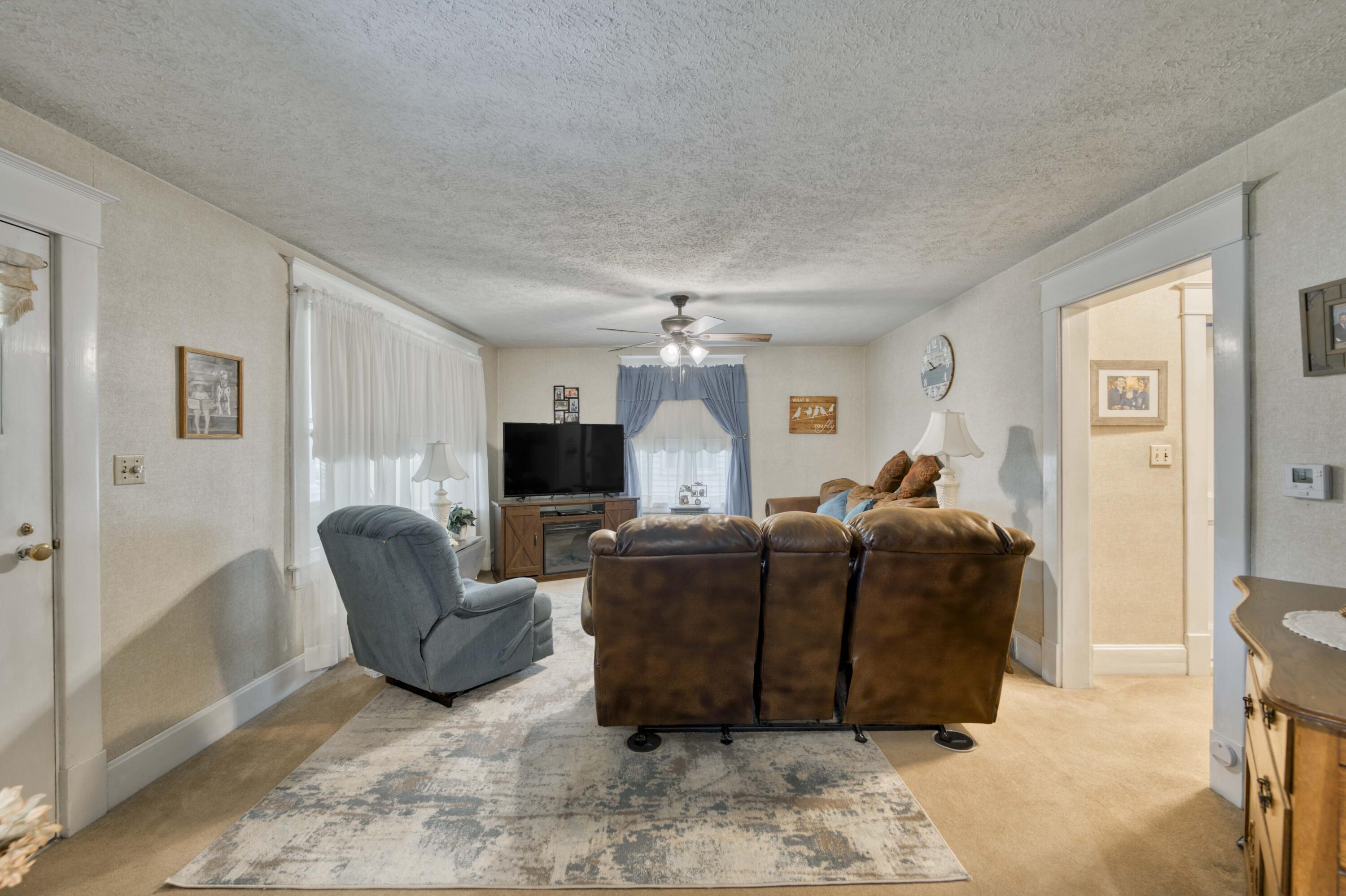 2523 North National Avenue Property Photo 9
