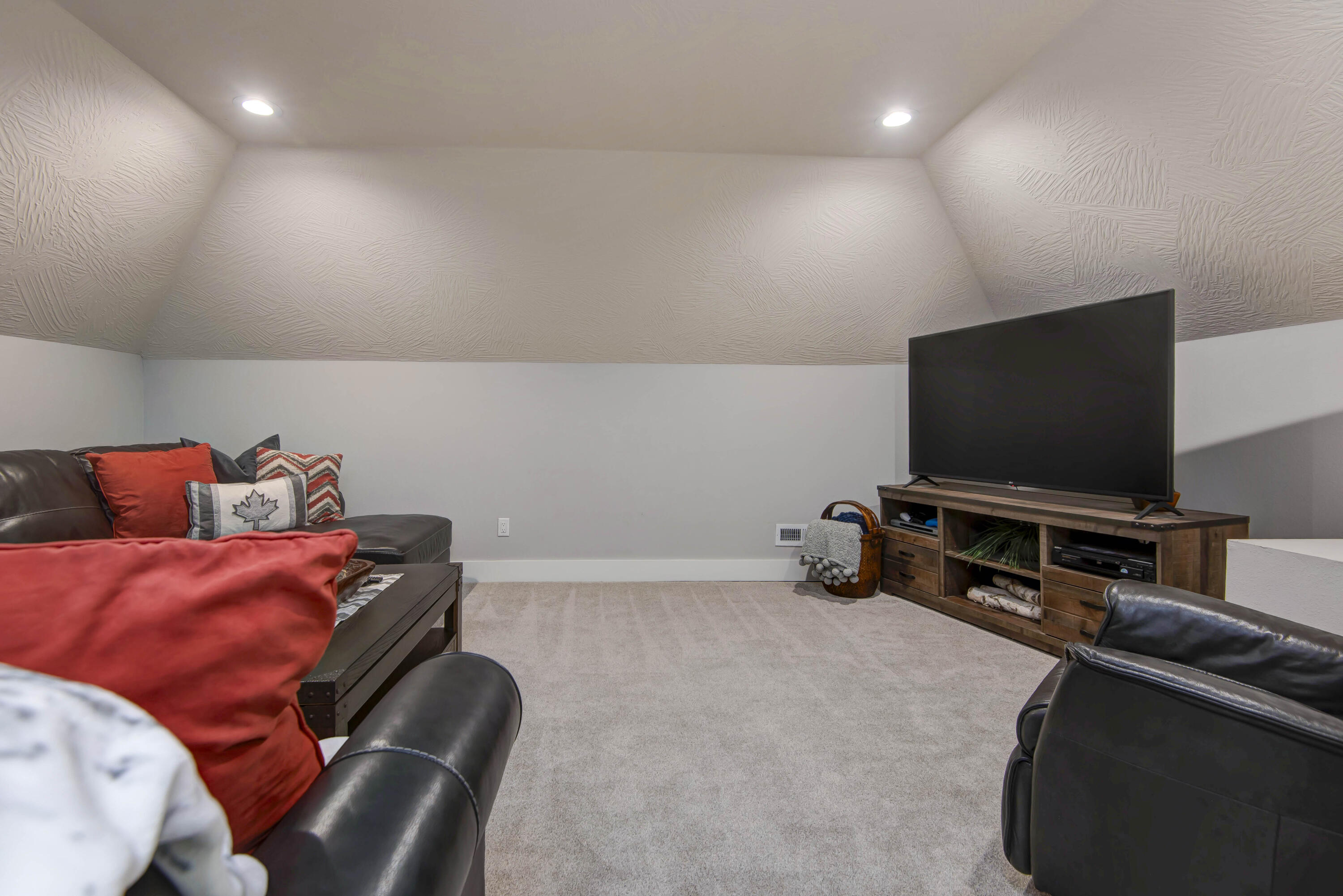 1510 North Lake Edge Drive Property Photo 23