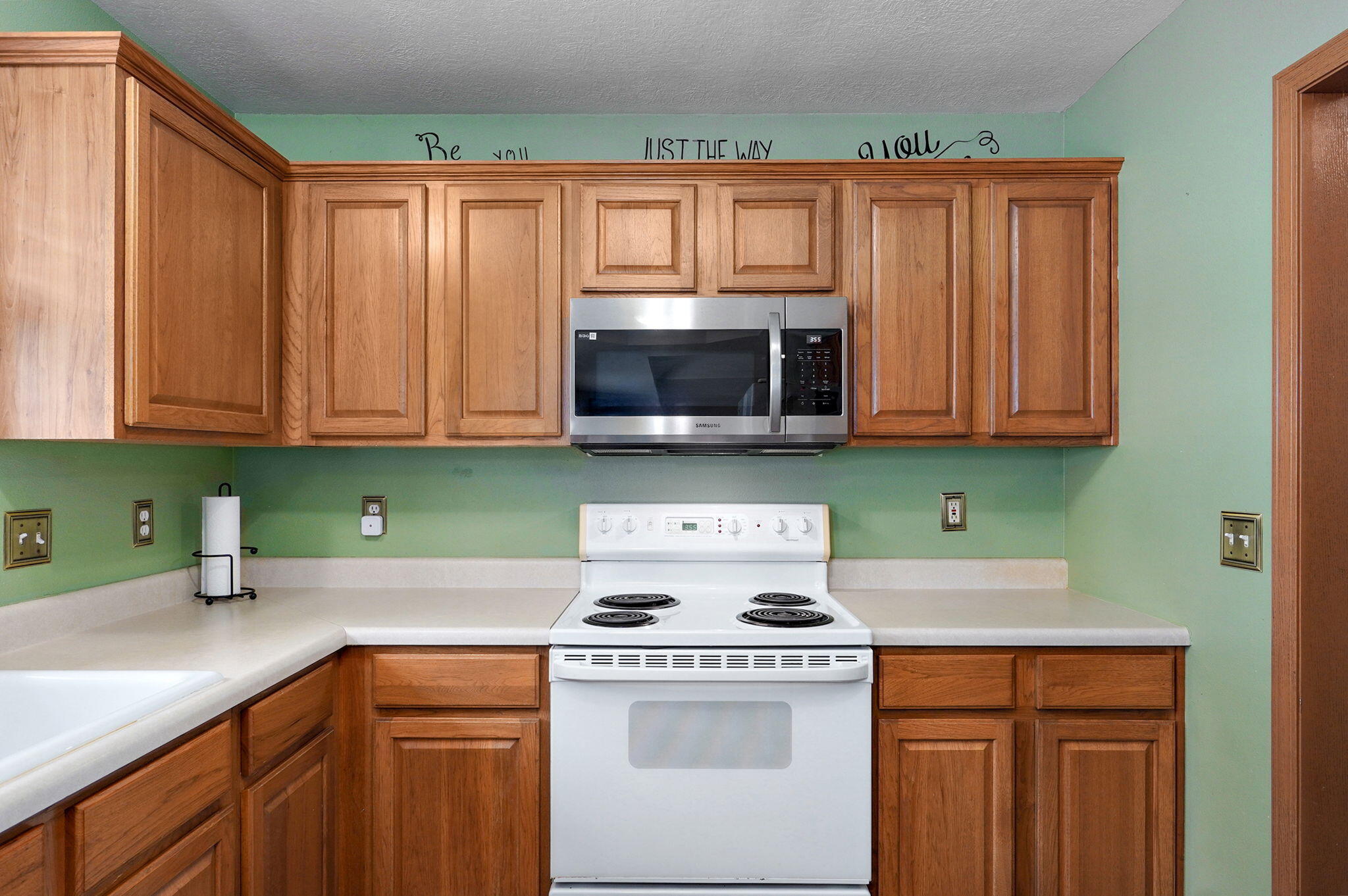 608 South Ashwood Court Property Photo 6