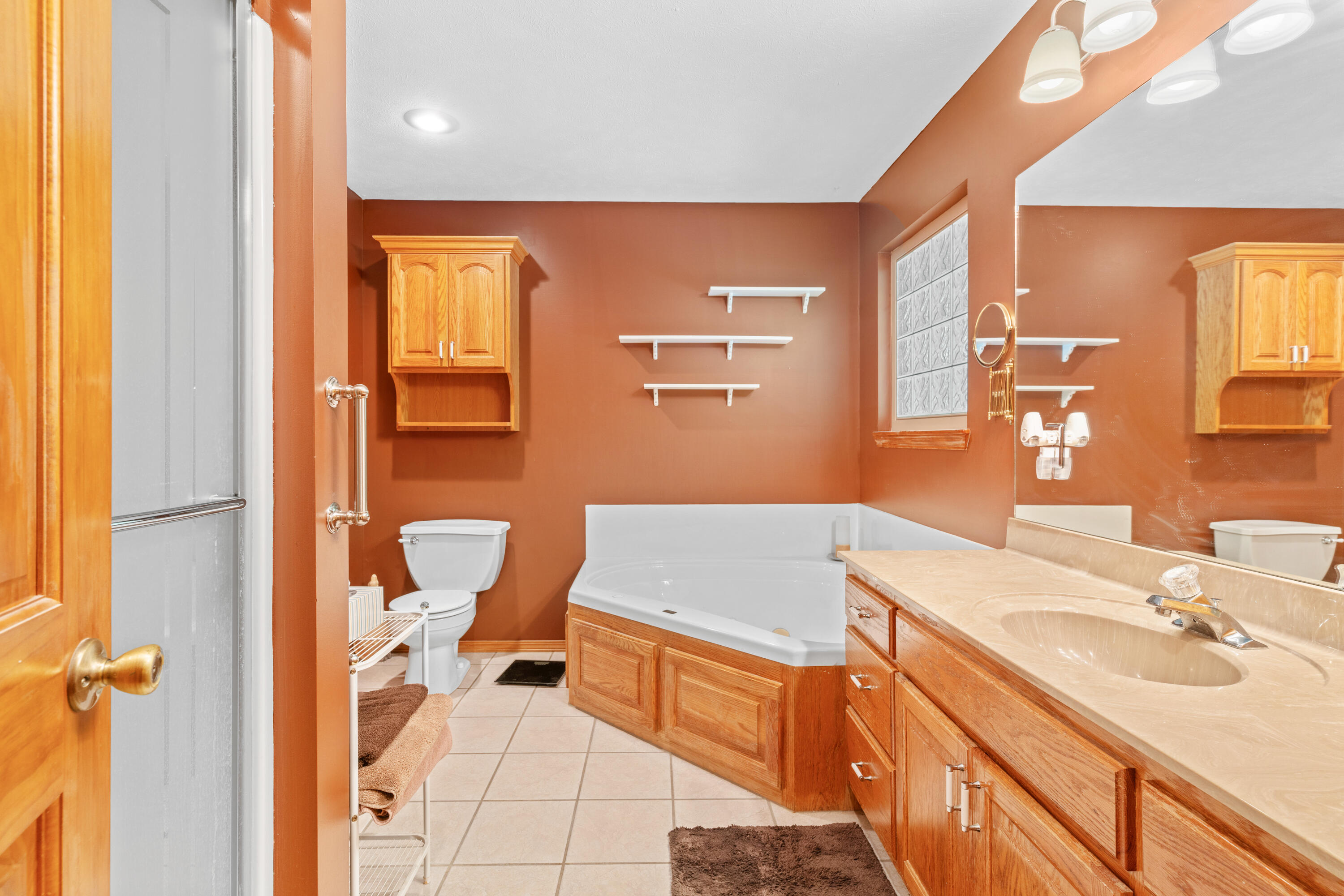 484 Twelve Point Road Property Photo 20