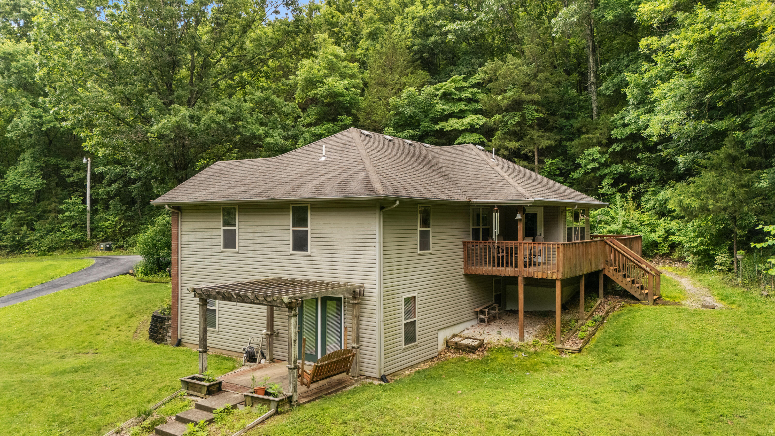 484 Twelve Point Road Property Photo 43