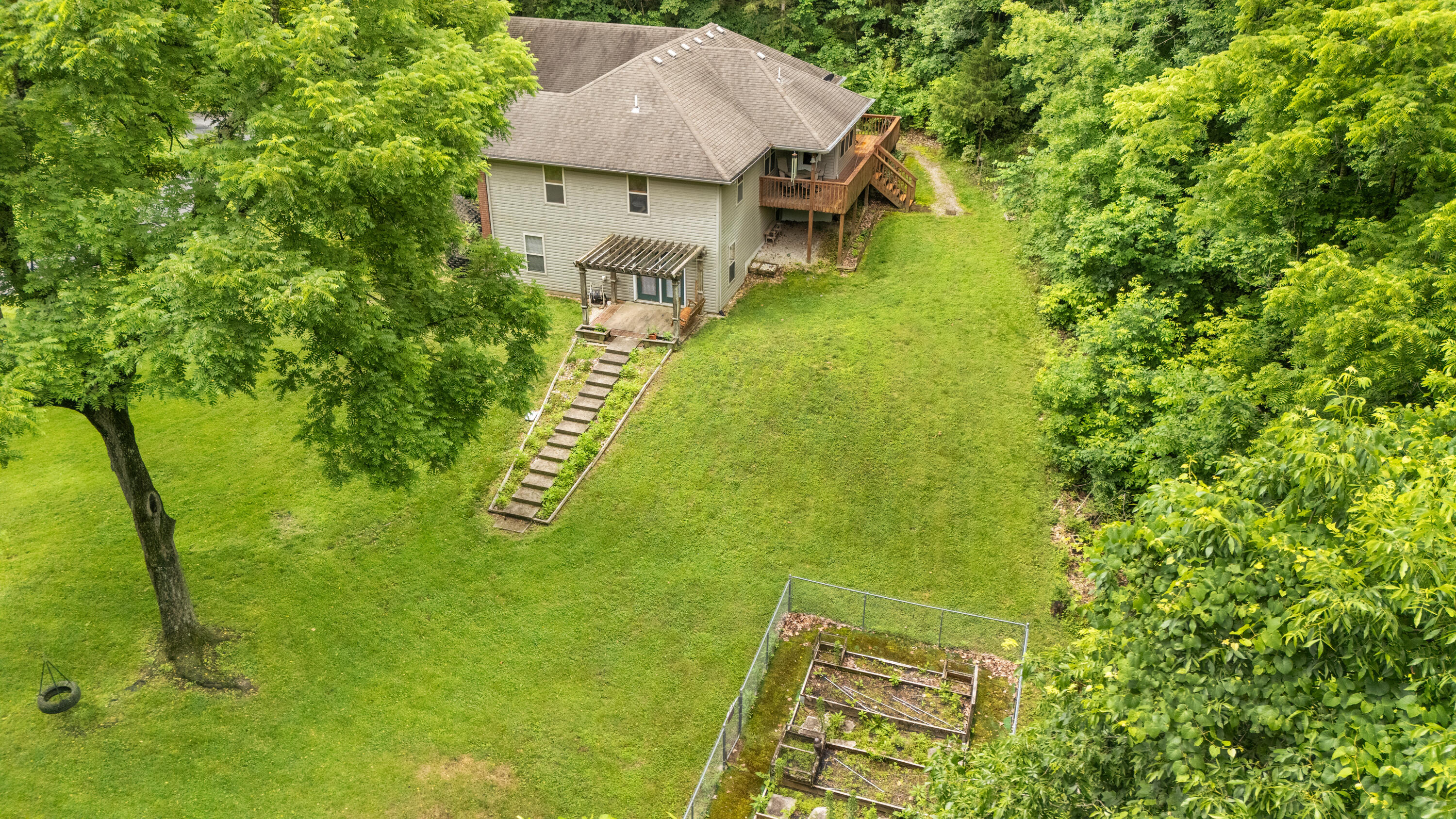 484 Twelve Point Road Property Photo 47