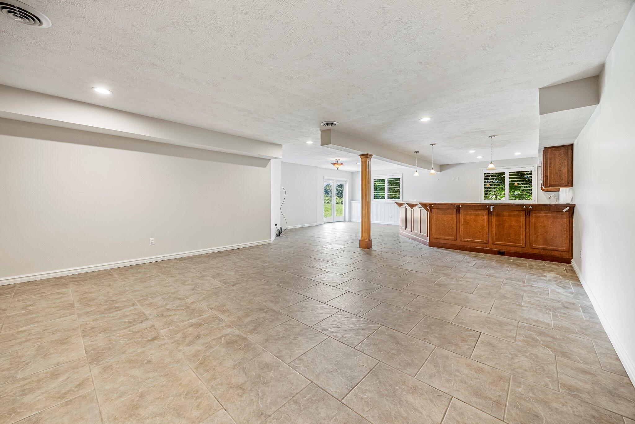 632 North Farm Rd 193 Property Photo 31