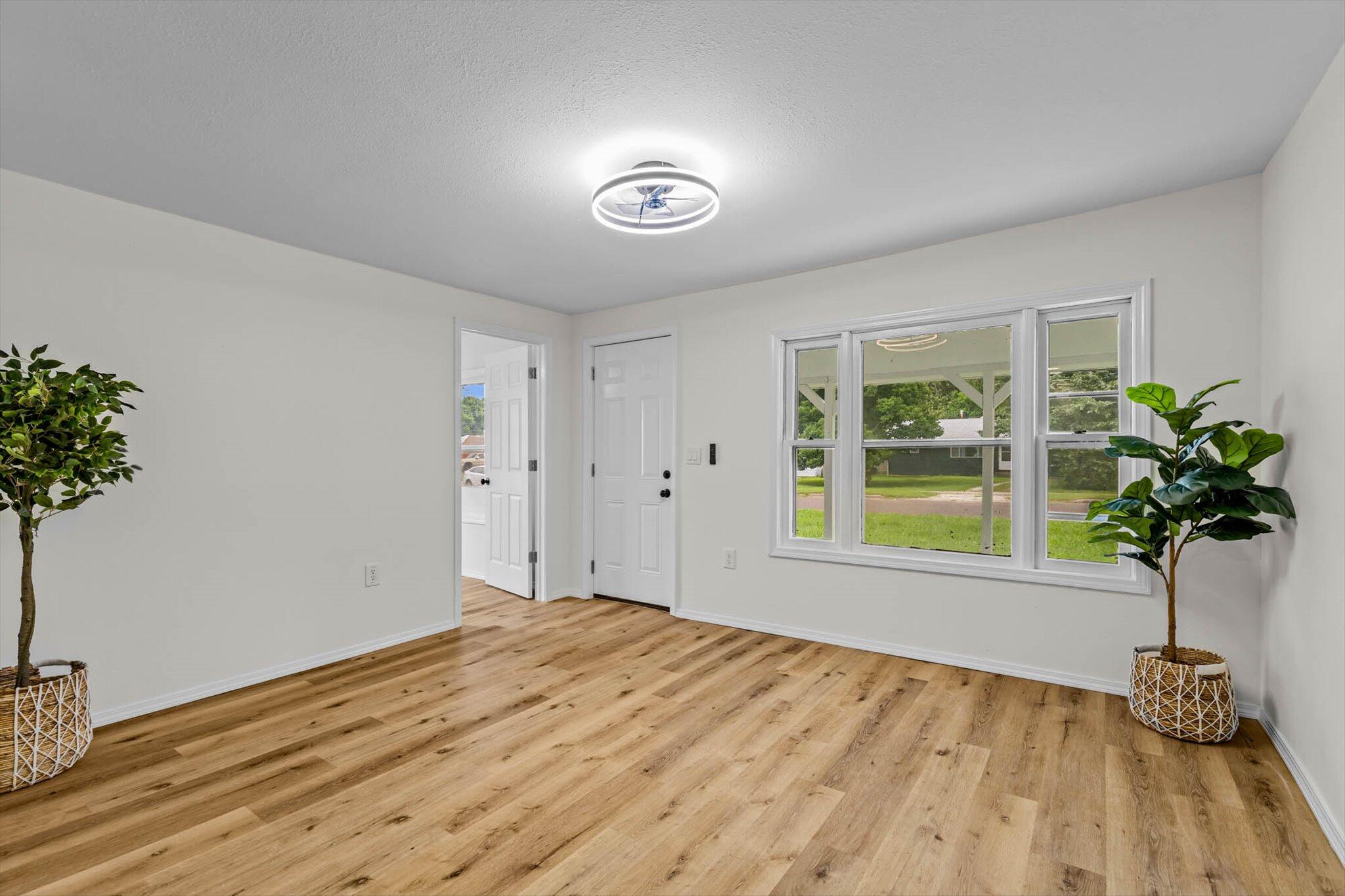 1024 North Fulbright Avenue Property Photo 5