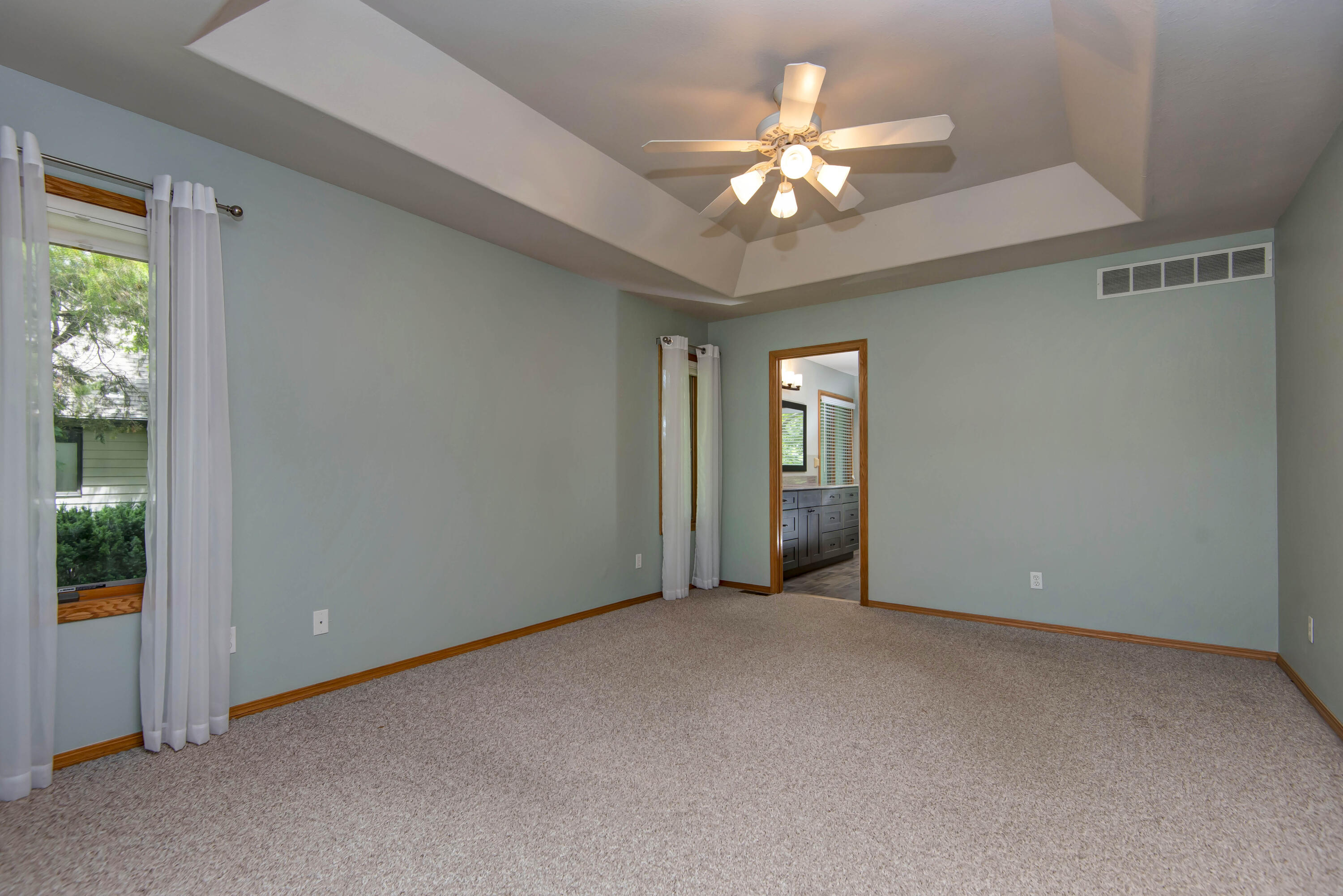915 Silverbluff Circle Property Photo 26