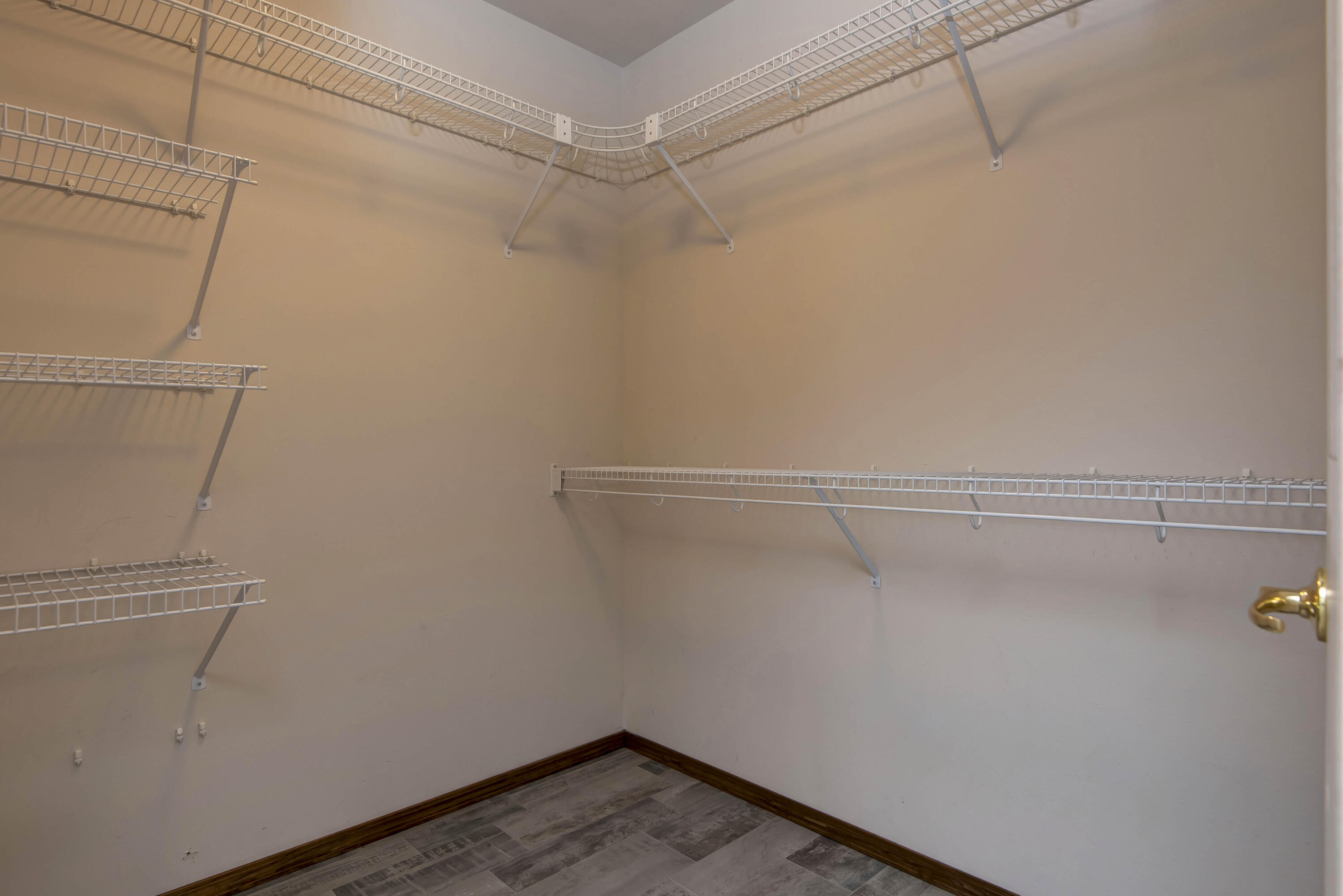 915 Silverbluff Circle Property Photo 31