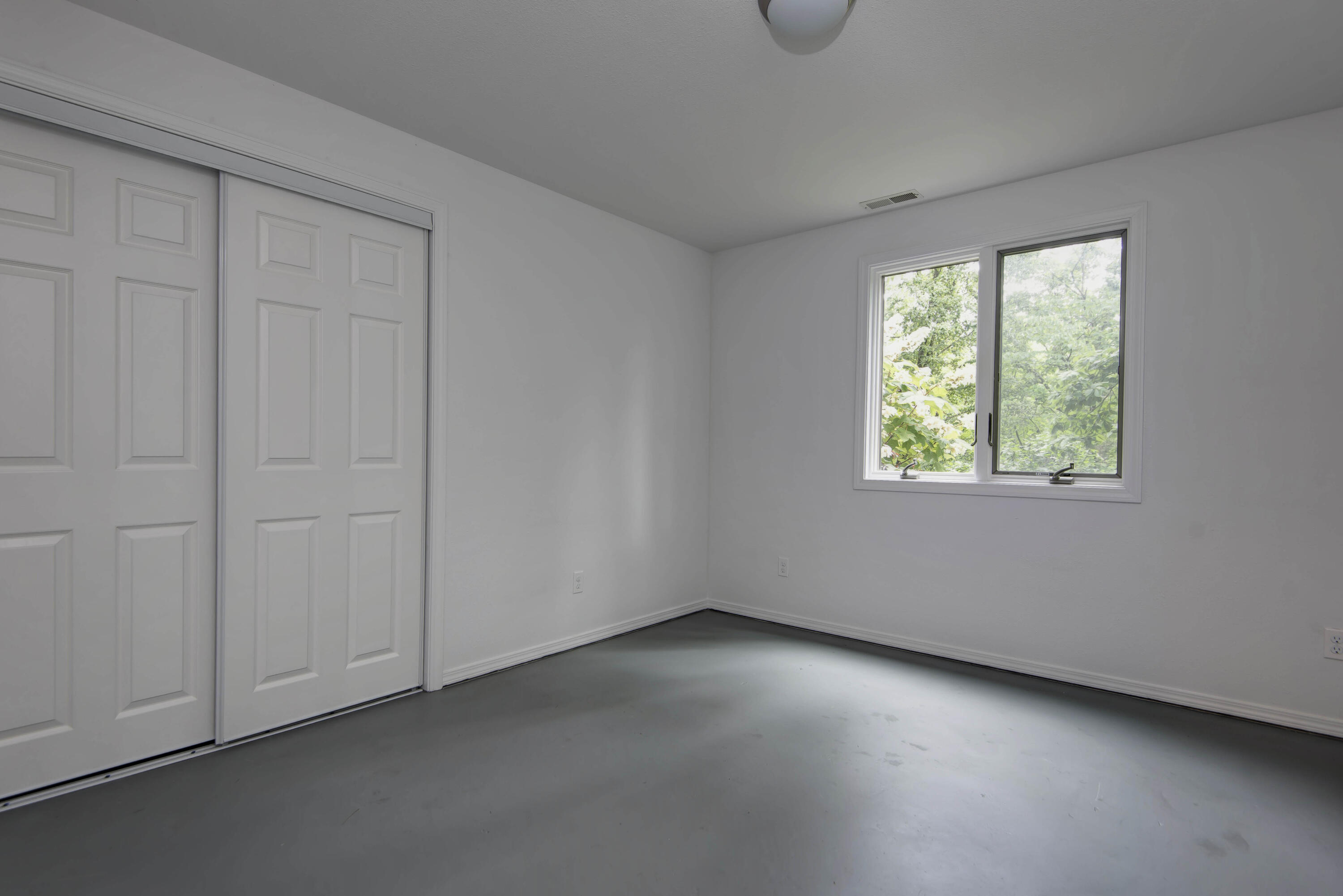 915 Silverbluff Circle Property Photo 46