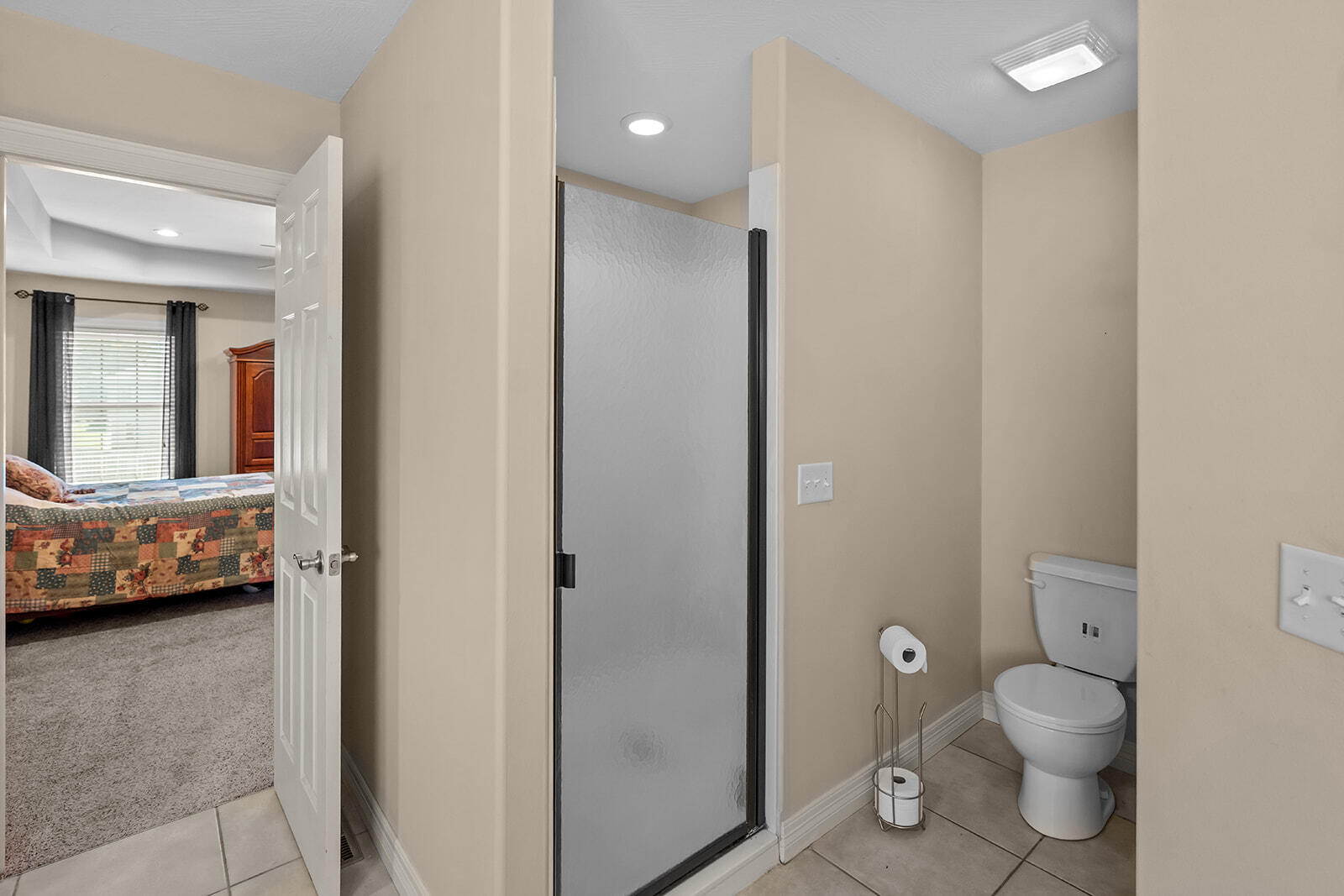 628 North Alexandria Street Property Photo 19