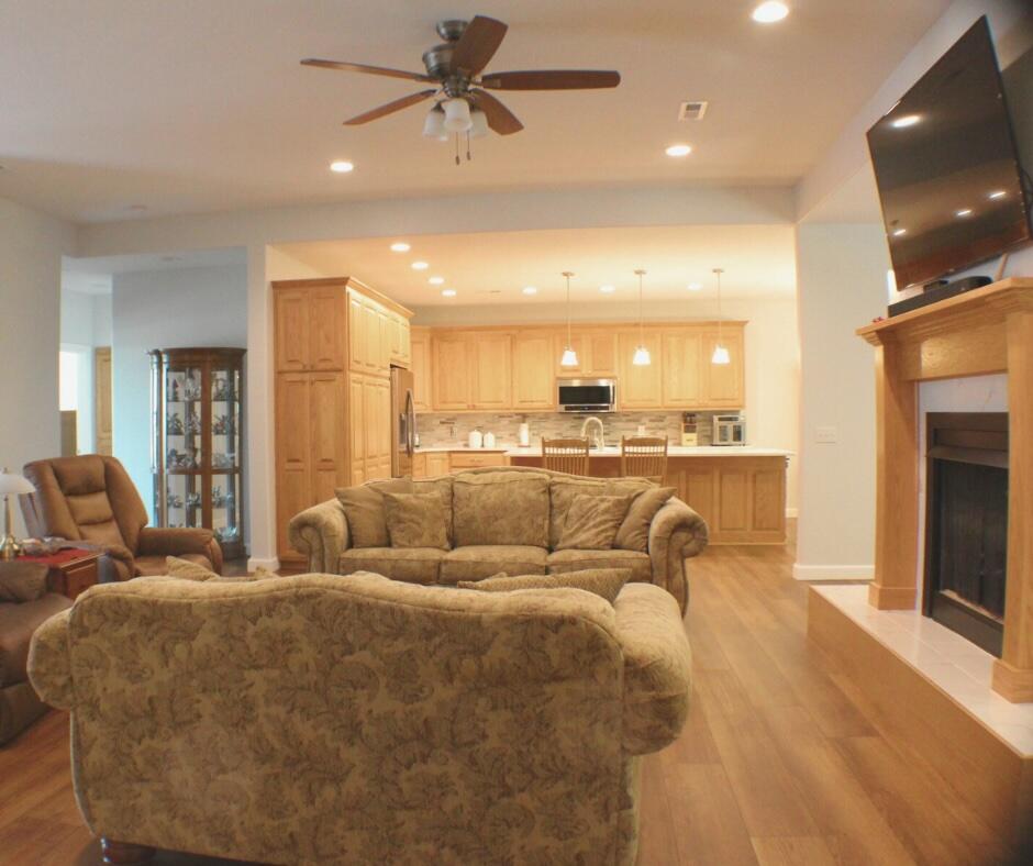 21791 Mill Creek Drive Property Photo 6