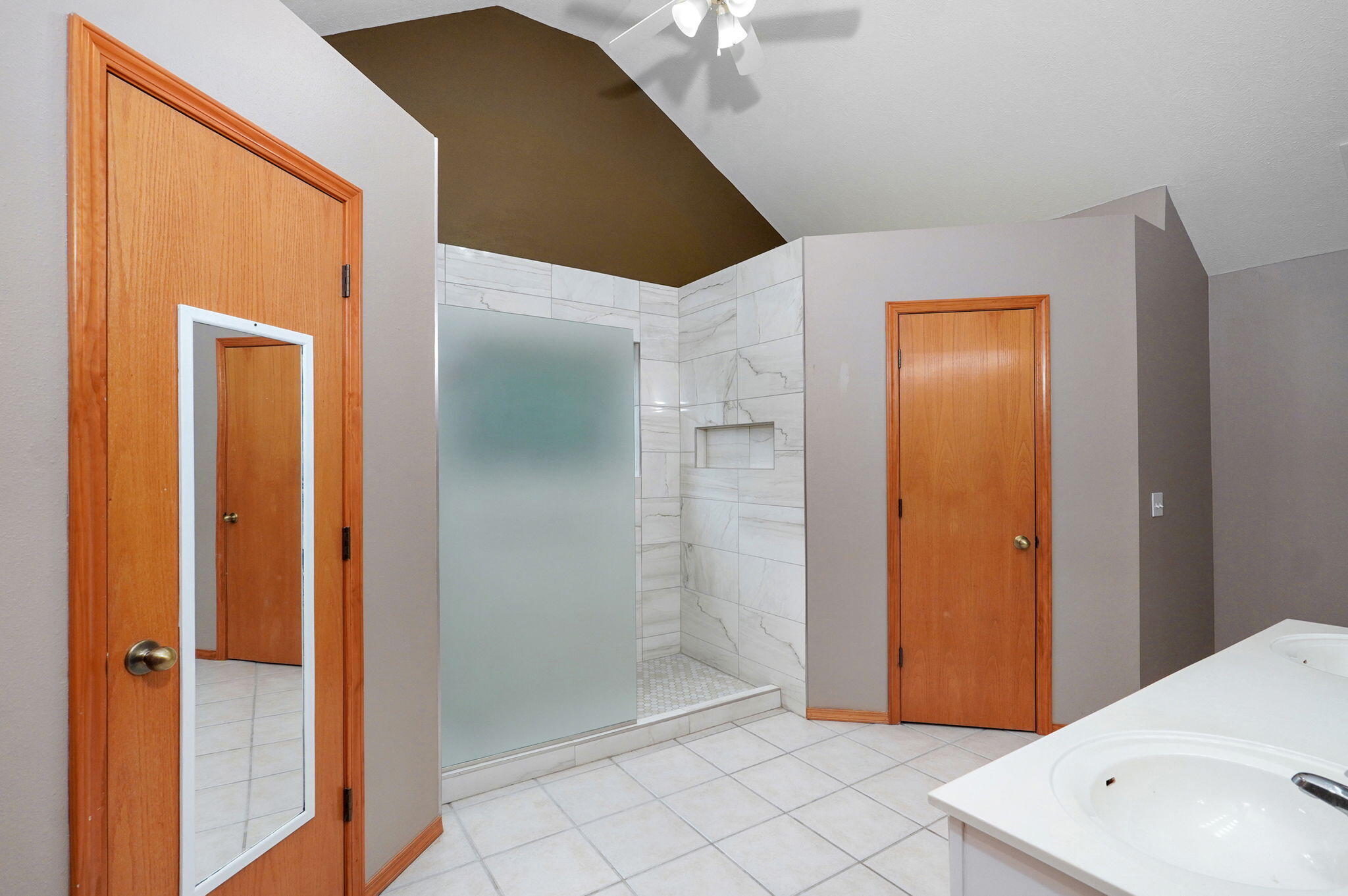 136 Cedar Dale Lane Property Photo 27