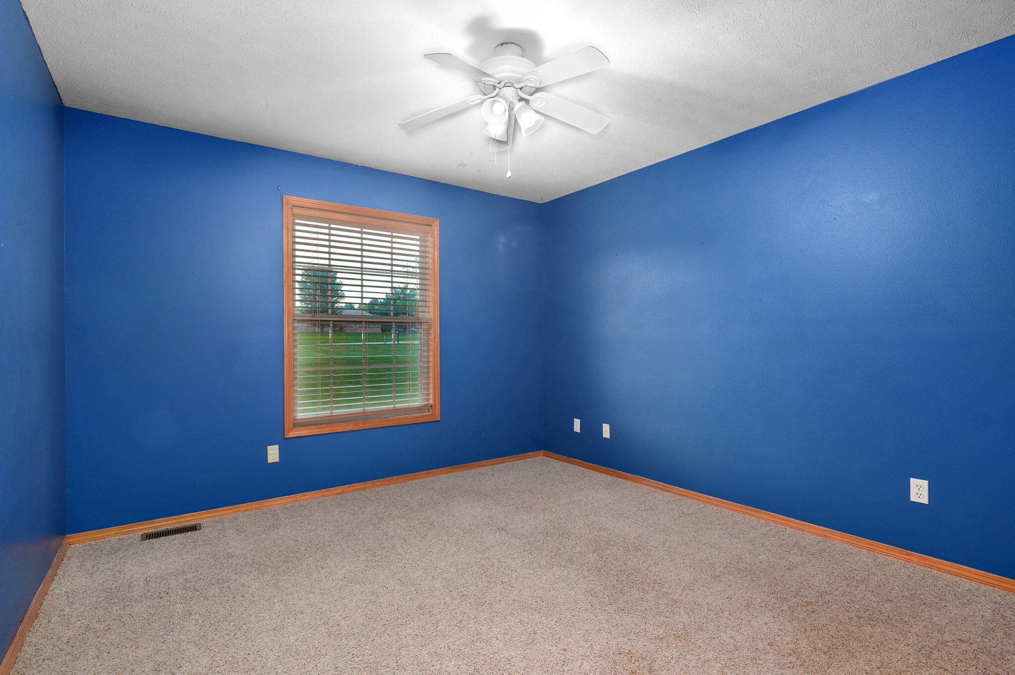 136 Cedar Dale Lane Property Photo 31