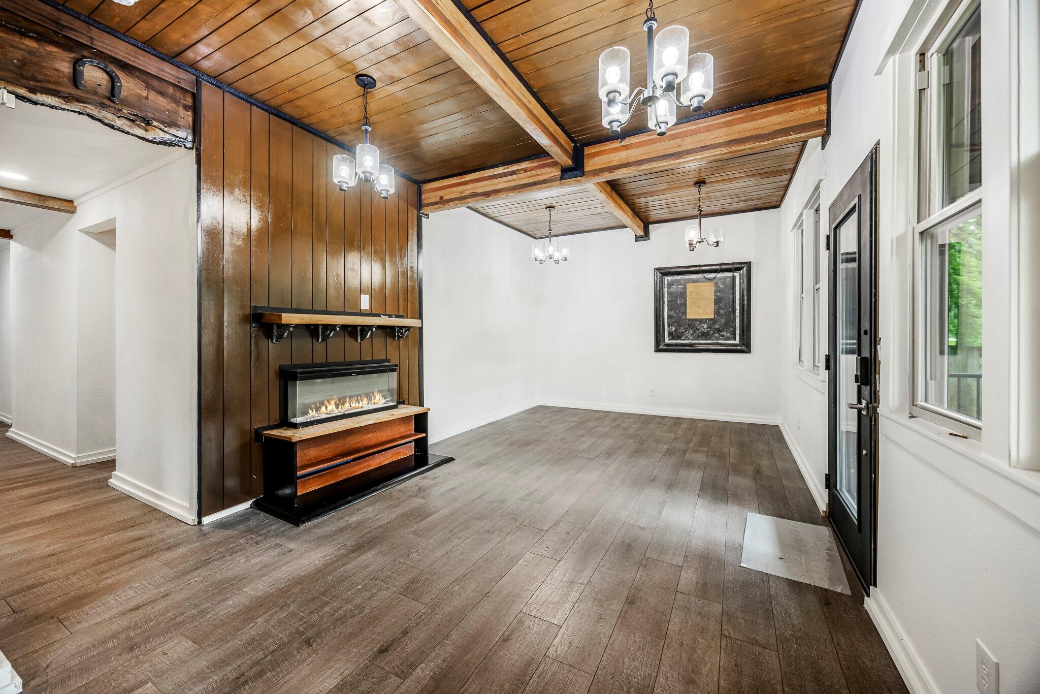 189 Walnut Street Property Photo 6