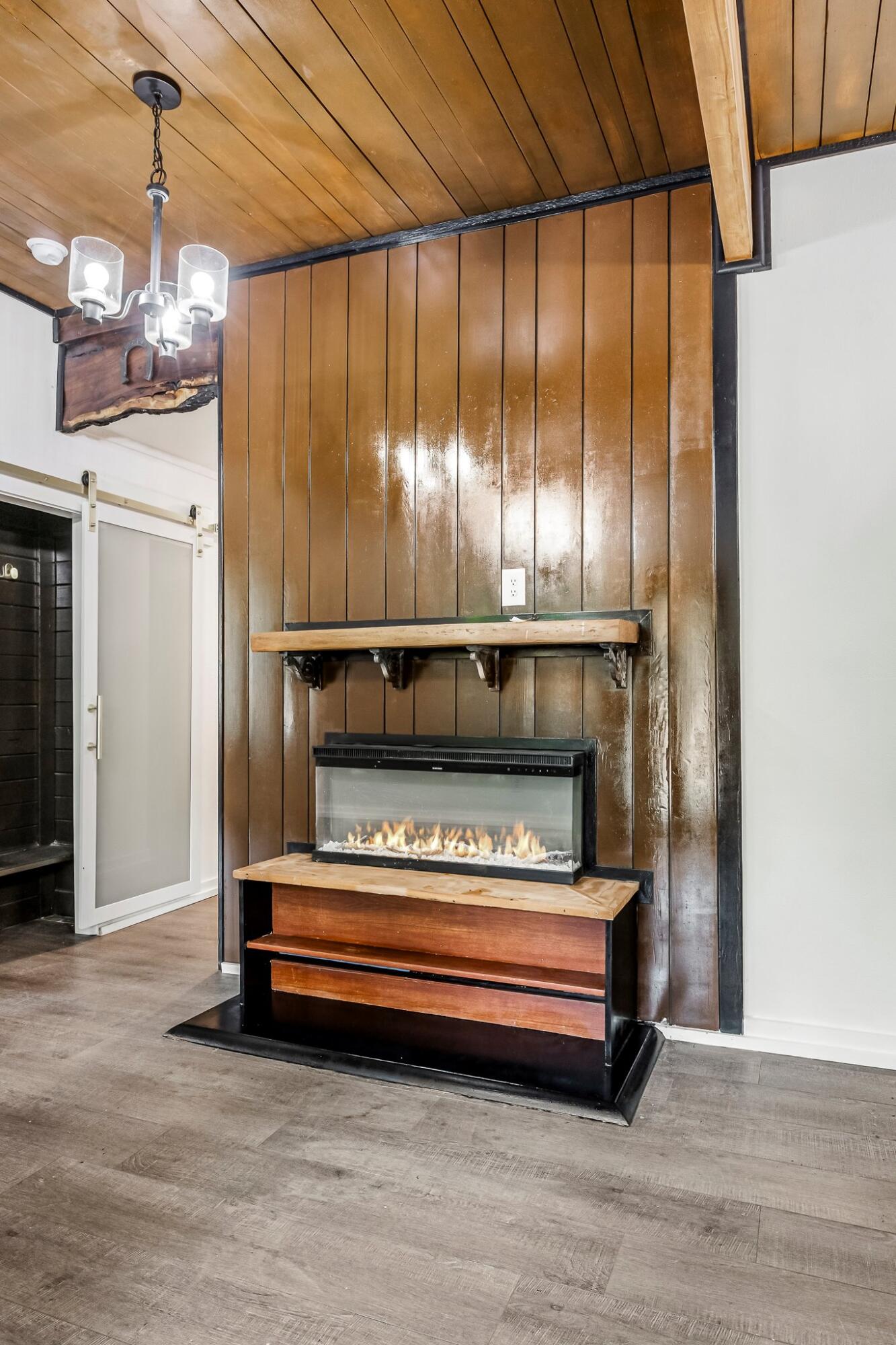 189 Walnut Street Property Photo 8