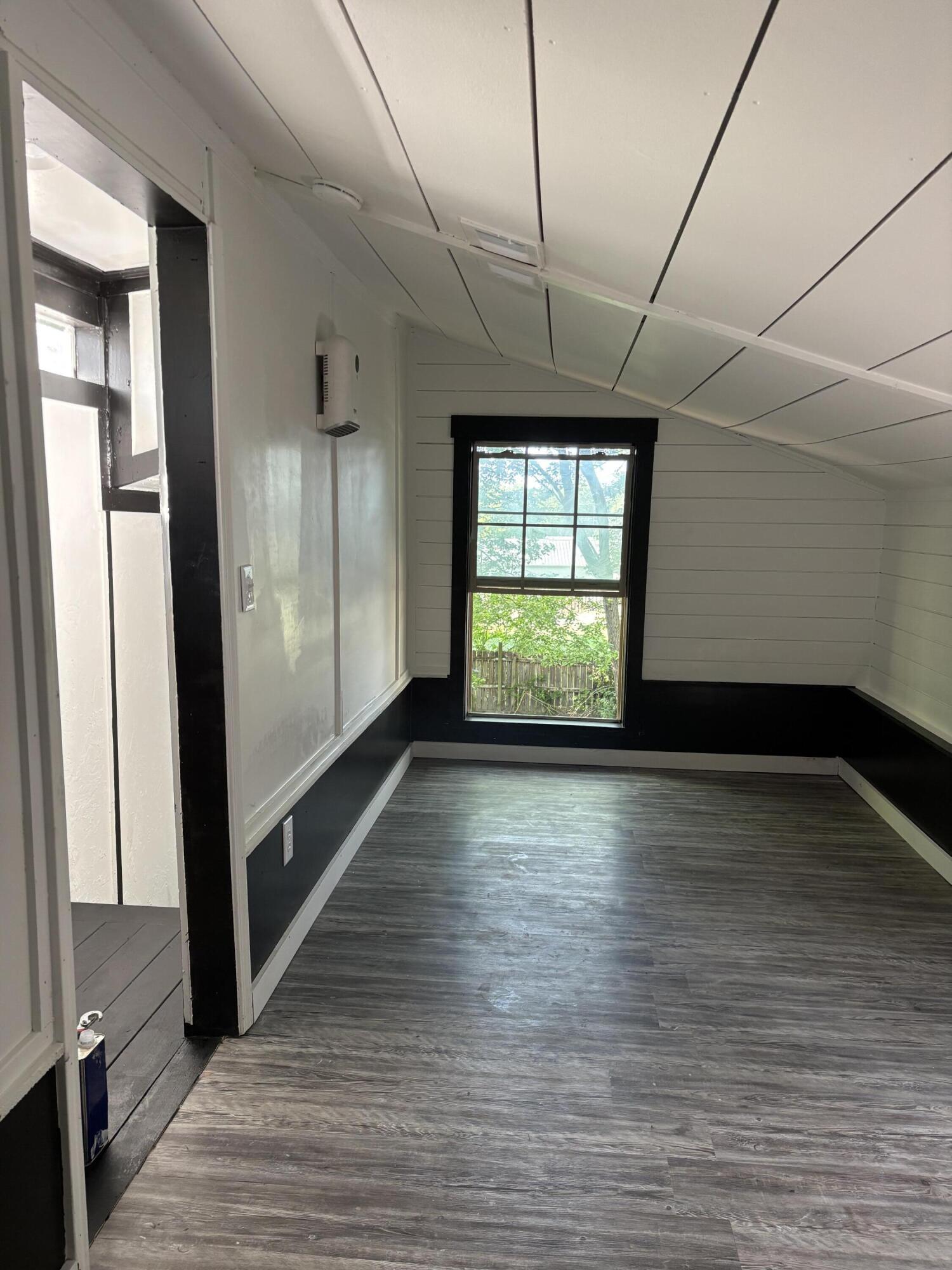 189 Walnut Street Property Photo 26