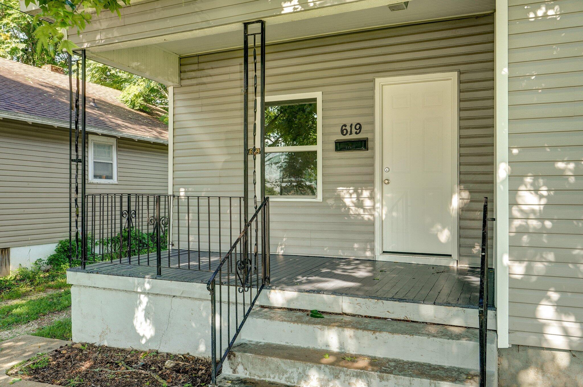619 North Nettleton Avenue Property Photo 3