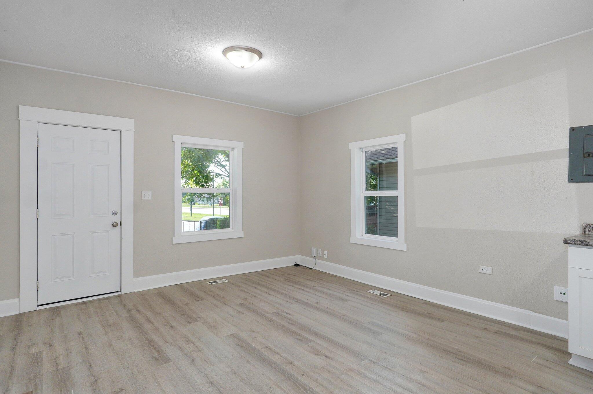 619 North Nettleton Avenue Property Photo 7